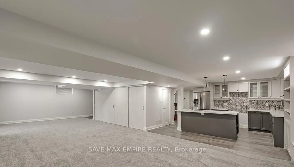 2596 North Ridge Trail