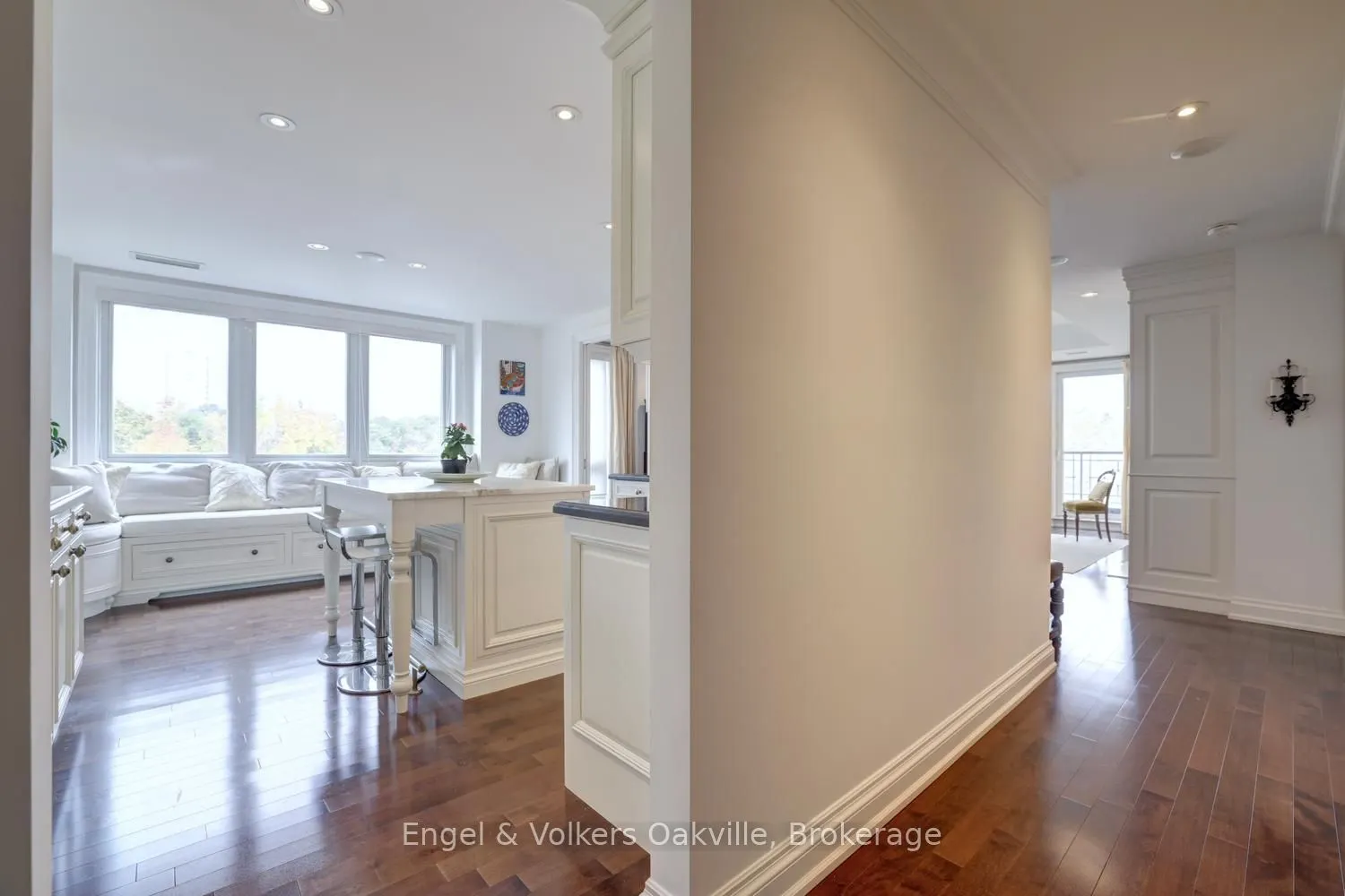 111 Forsythe Street #305