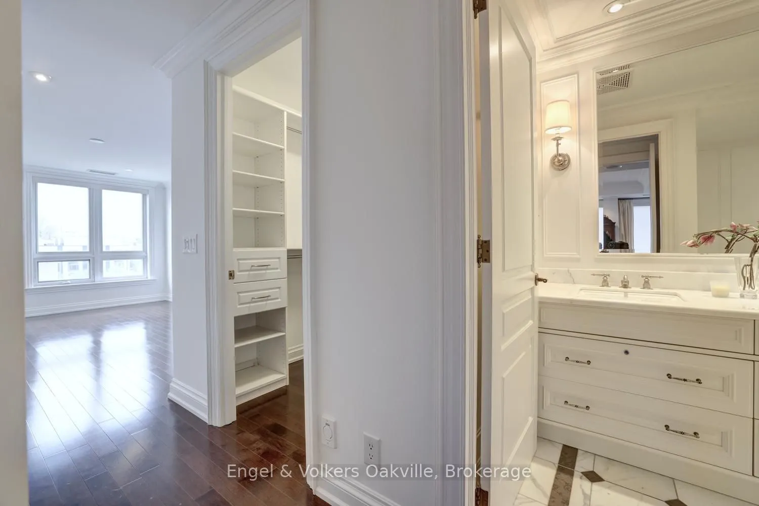 111 Forsythe Street #305