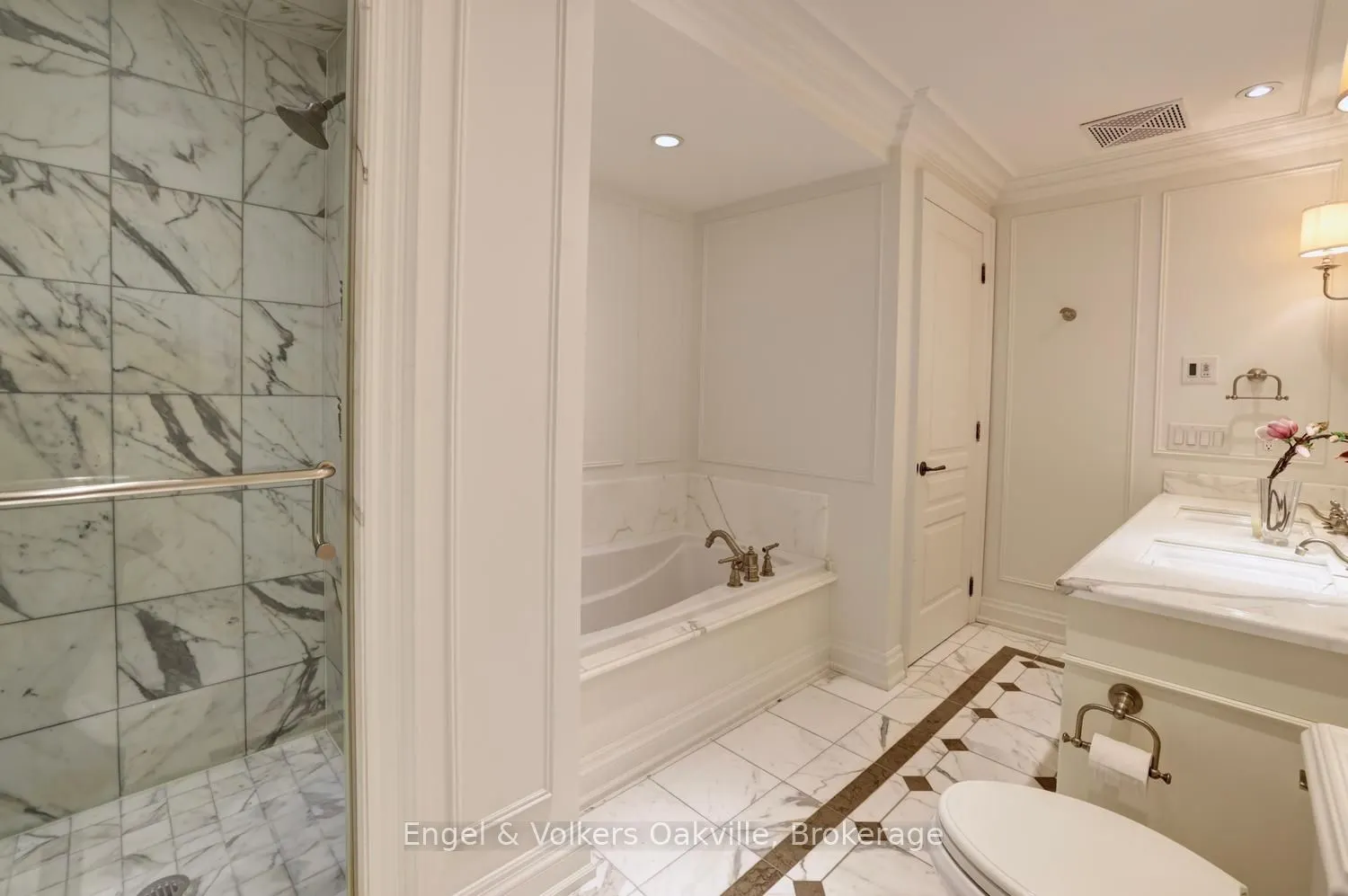 111 Forsythe Street #305