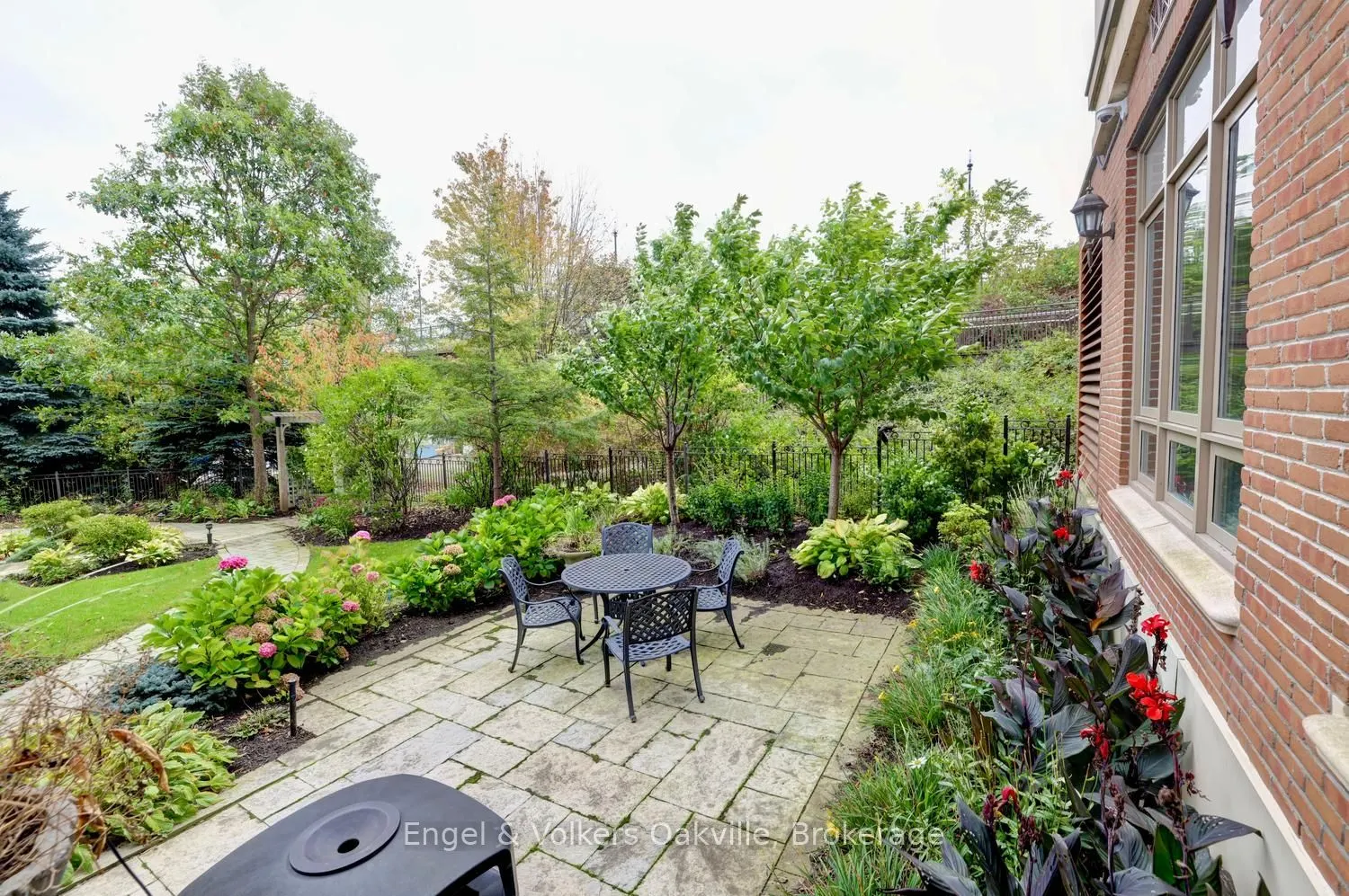 111 Forsythe Street #305