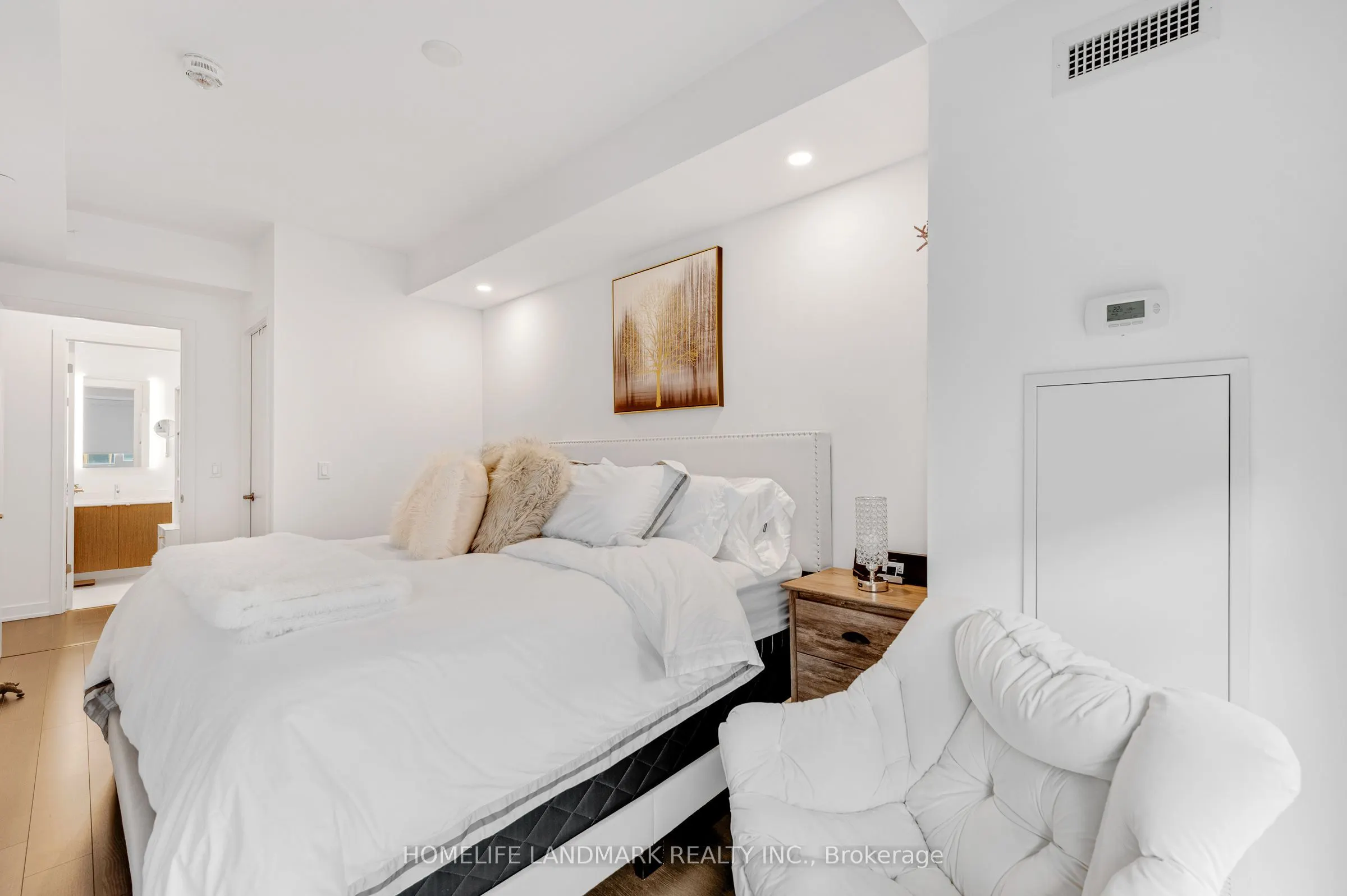 5240 Dundas Street #B213