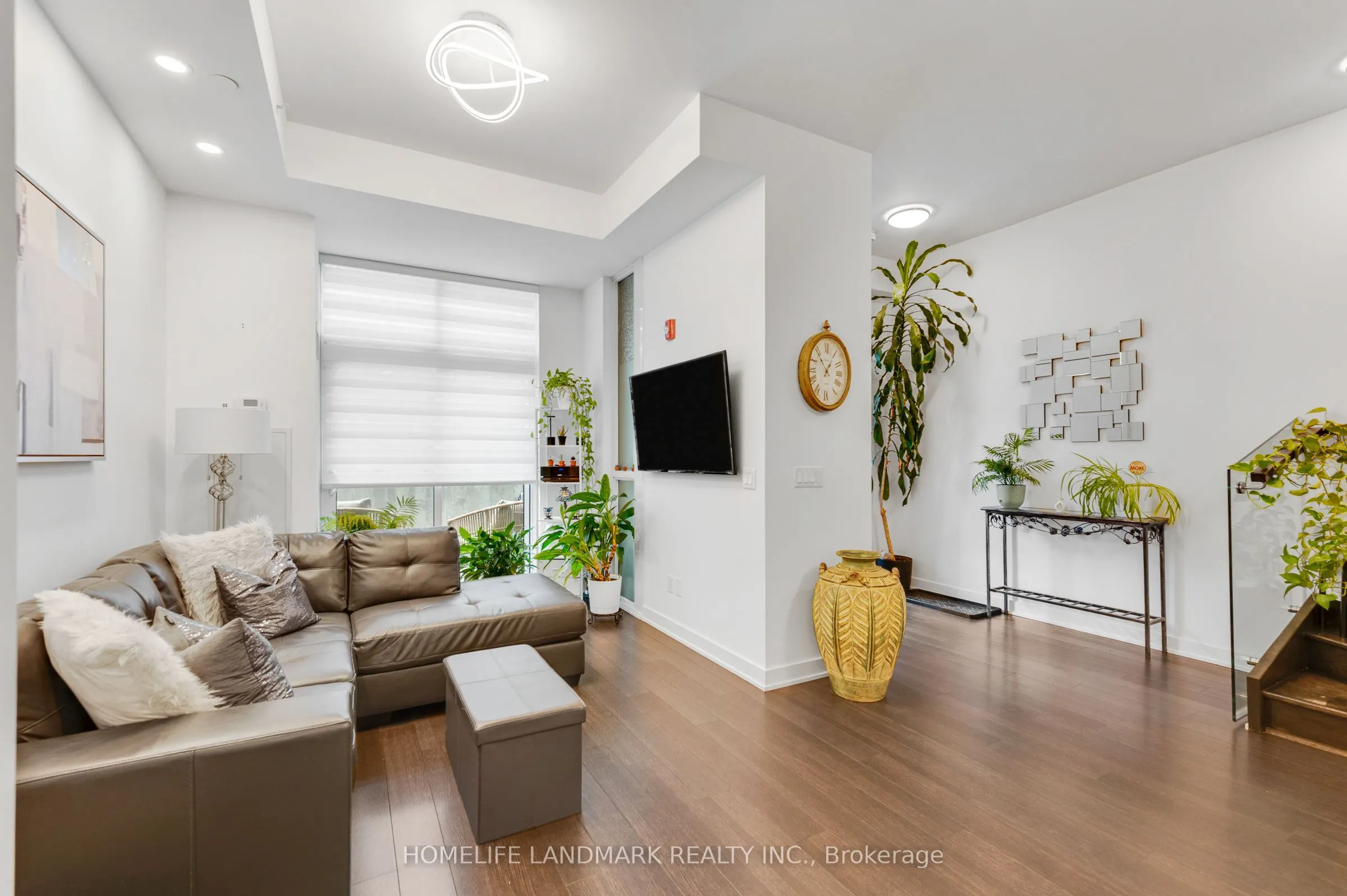 5240 Dundas Street #B213