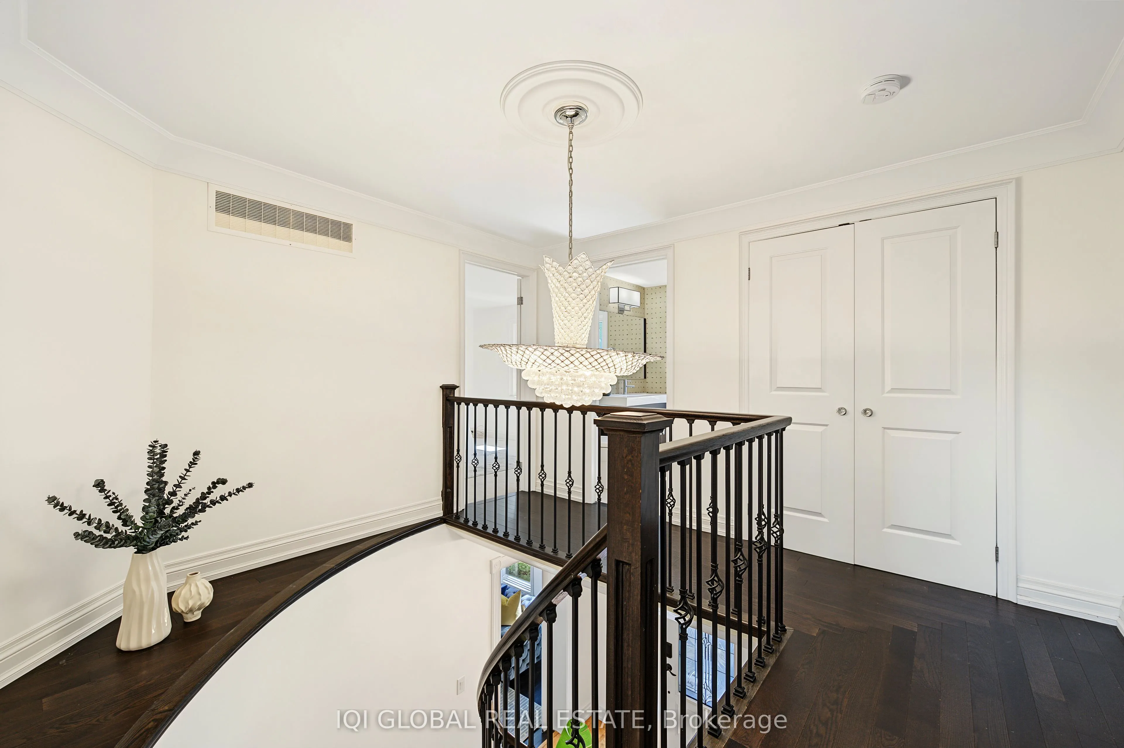 1497 Greenbriar Drive