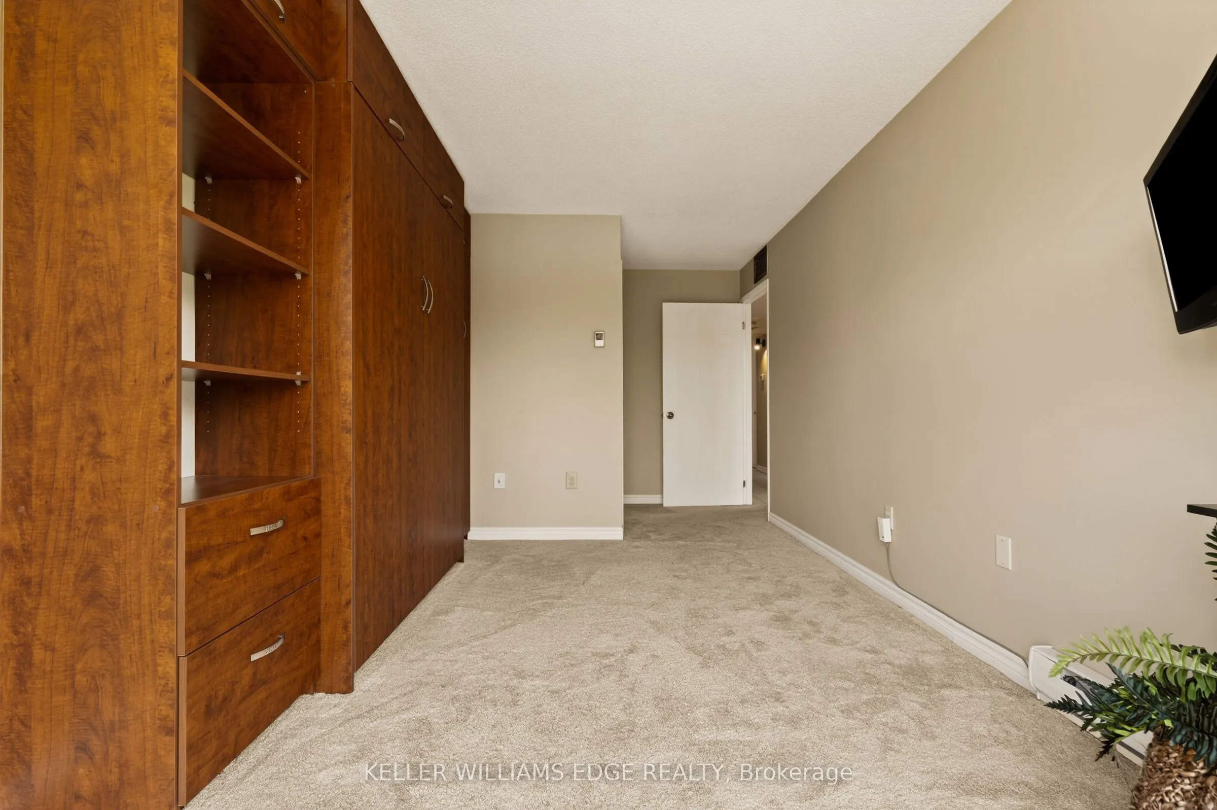 1225 North Shore Boulevard E #510