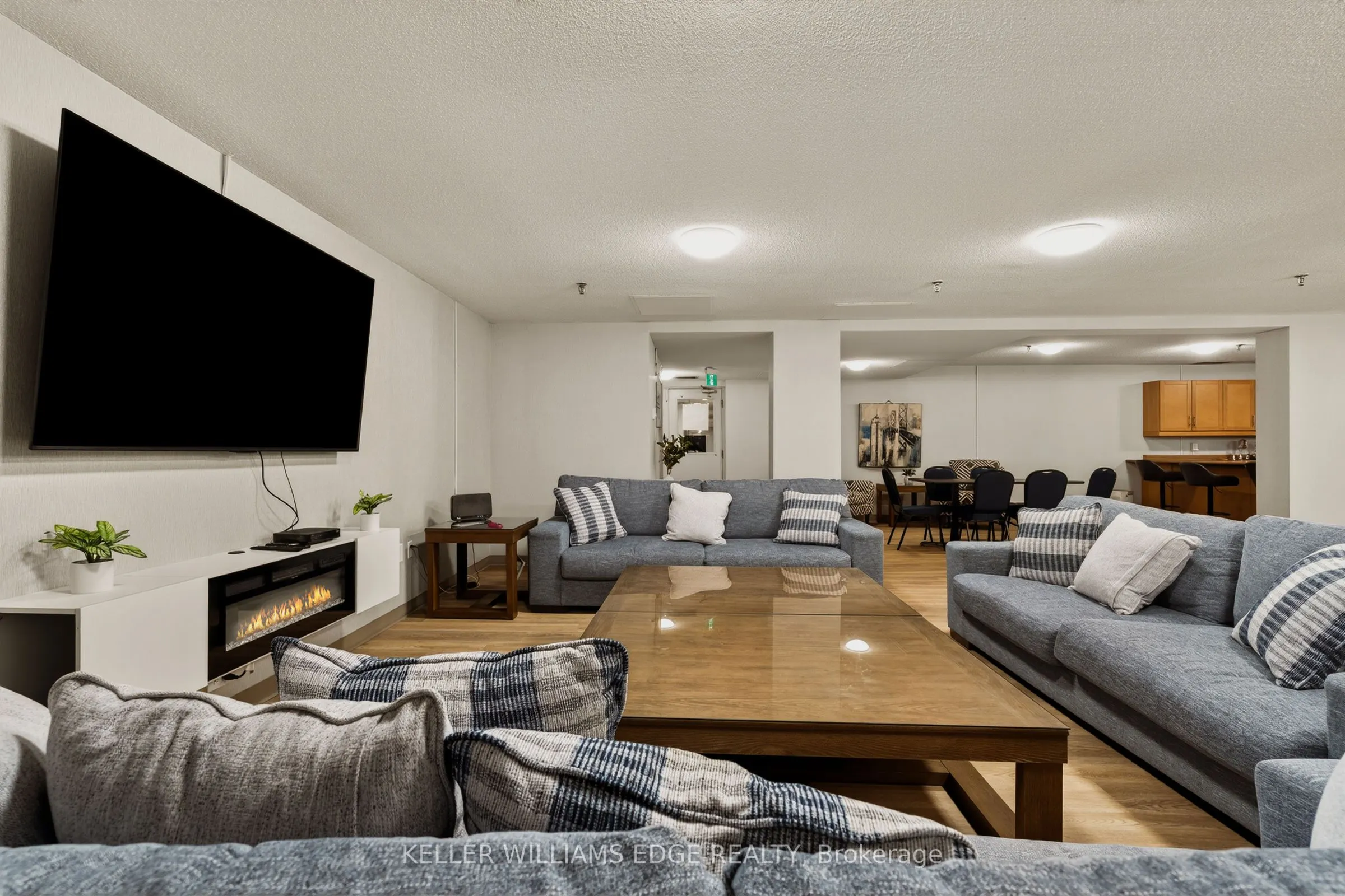 1225 North Shore Boulevard E #510