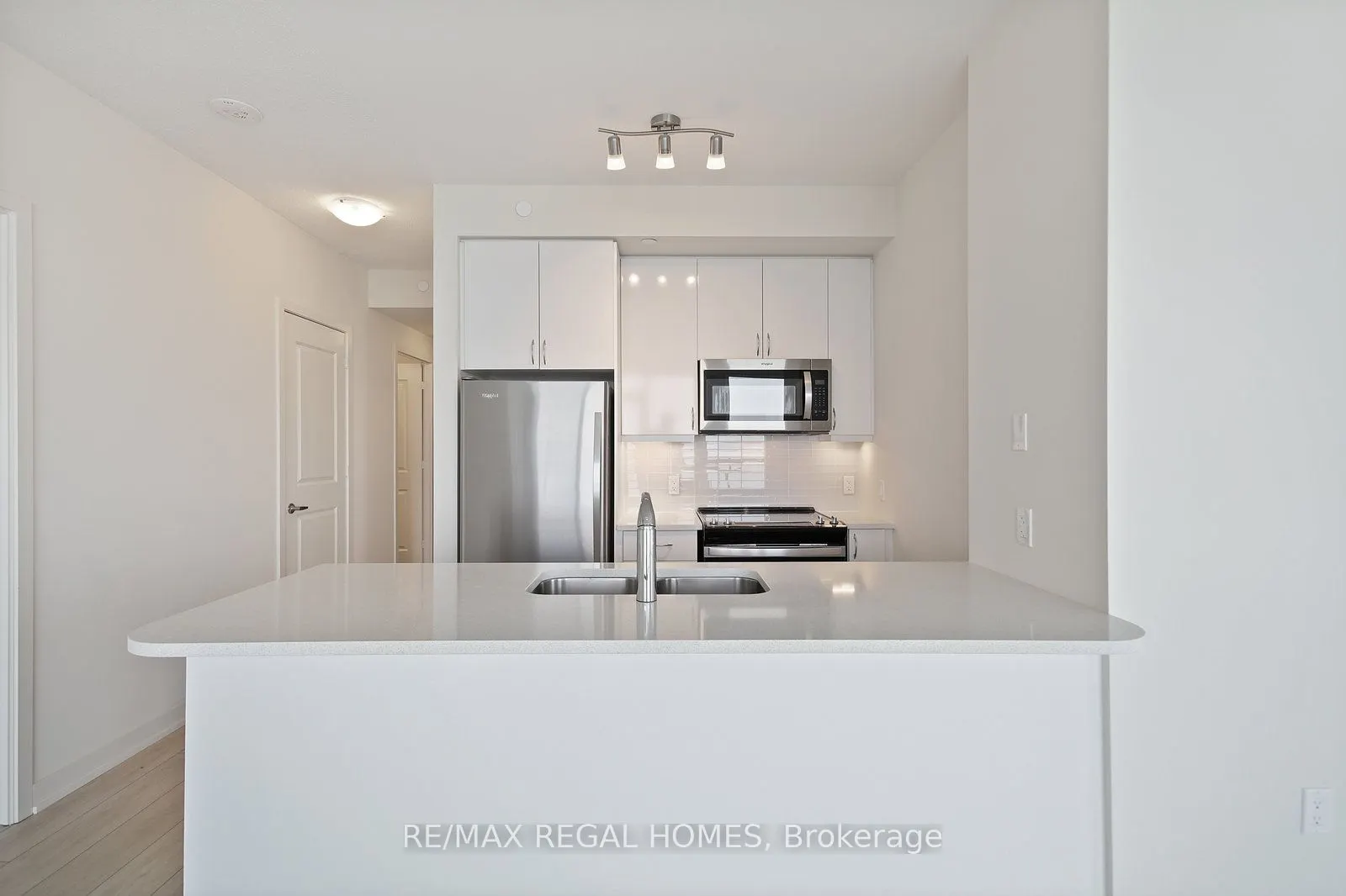 38 Annie Craig Drive #3602