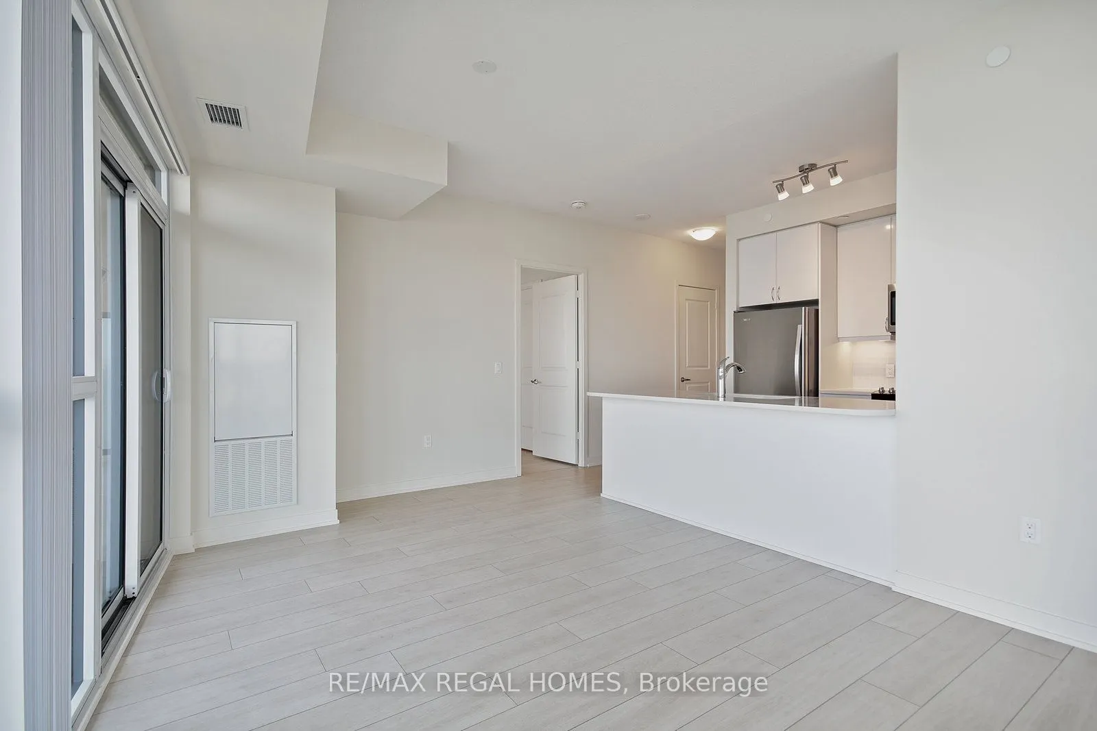 38 Annie Craig Drive #3602
