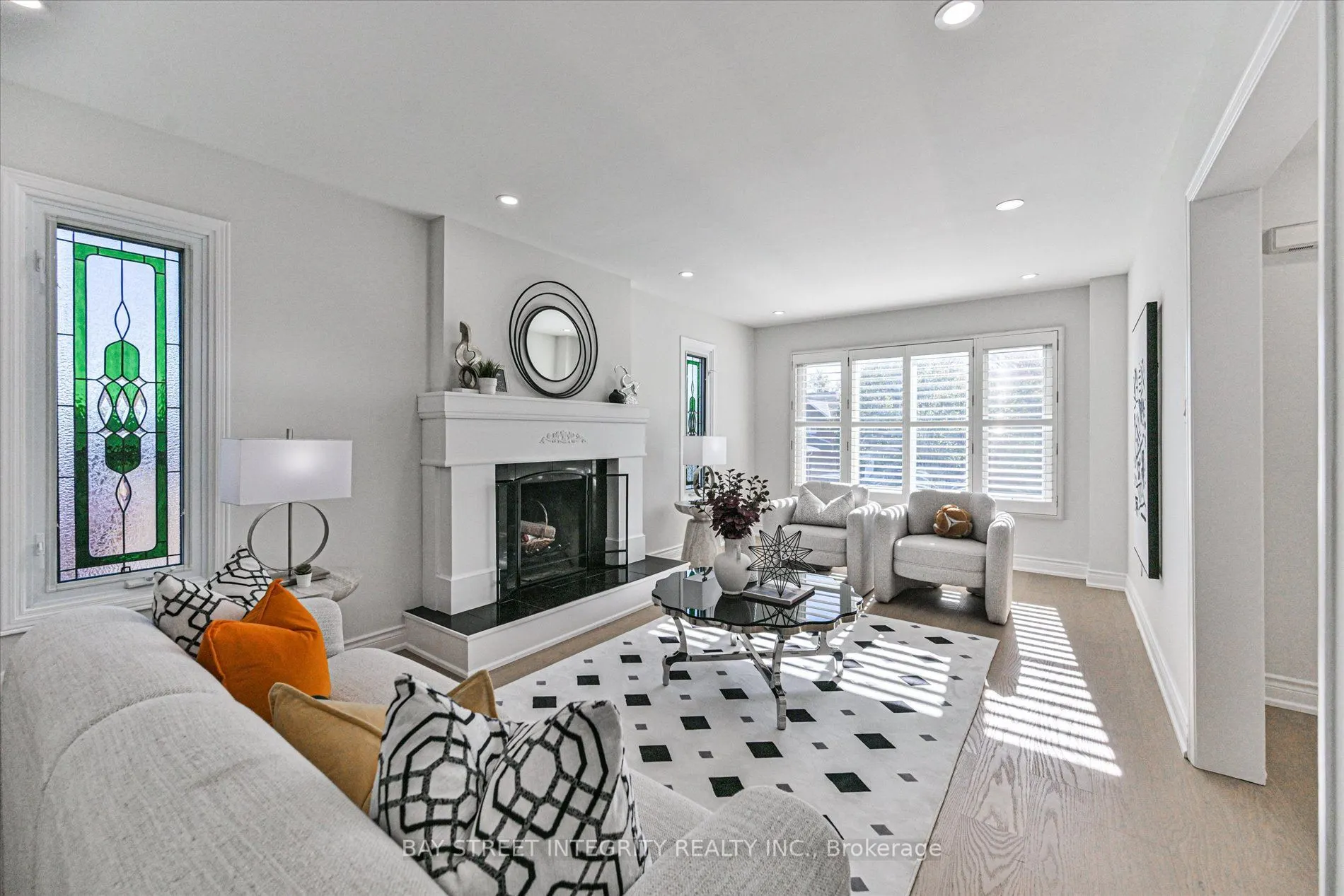 1225 Winterbourne Drive
