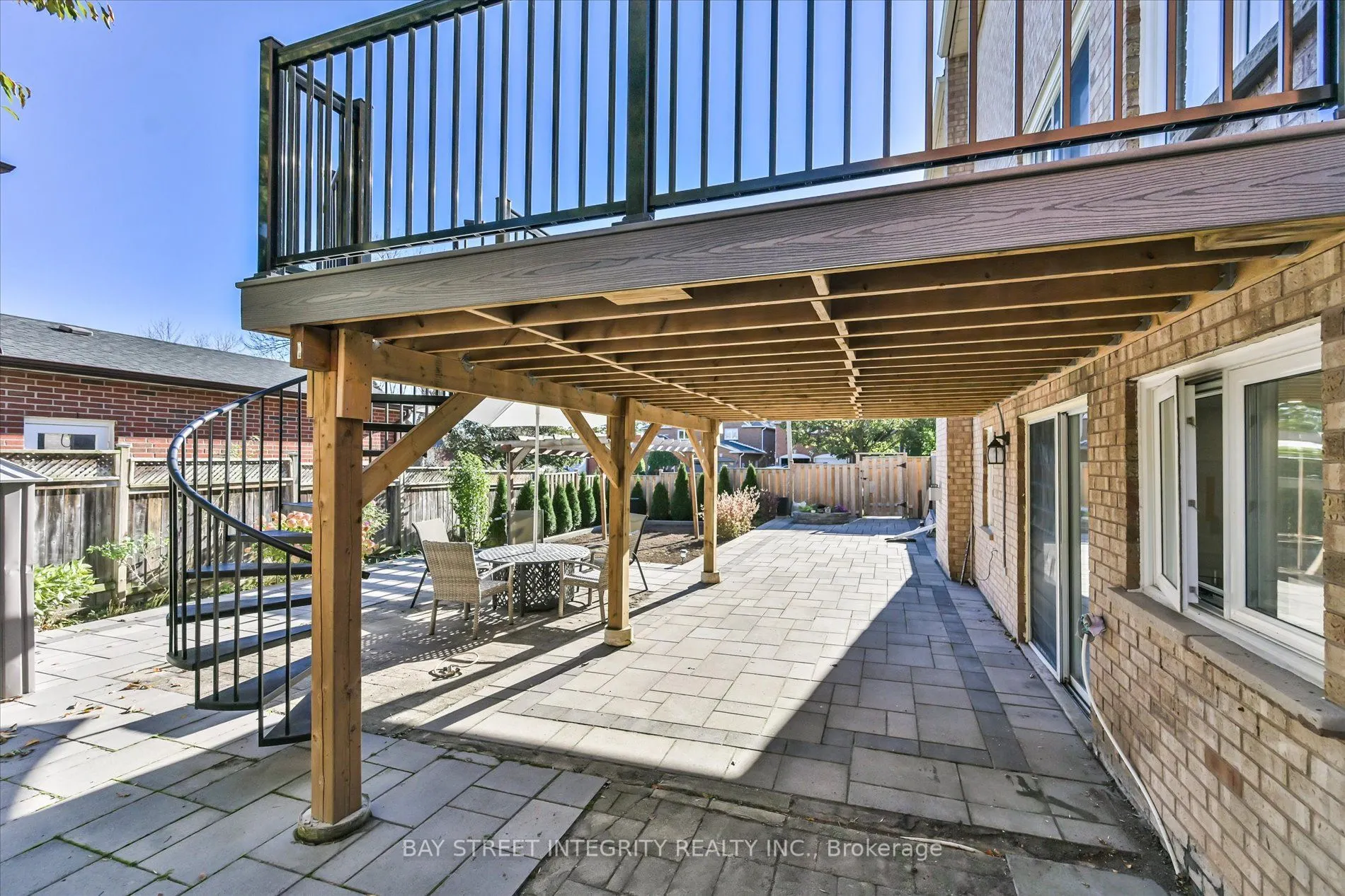 1225 Winterbourne Drive