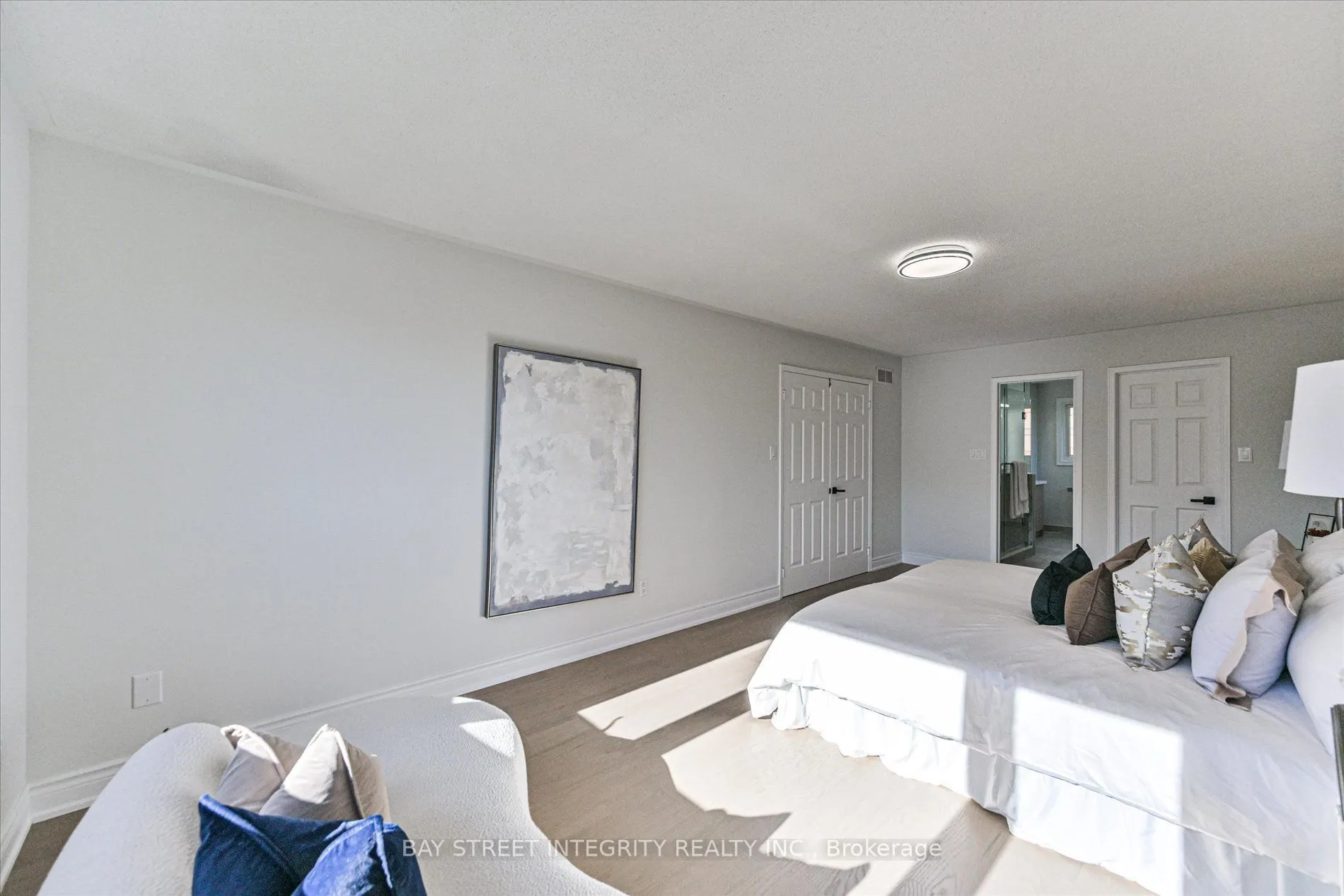 1225 Winterbourne Drive