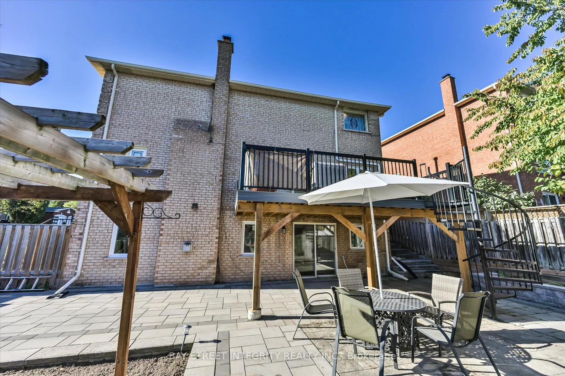 1225 Winterbourne Drive
