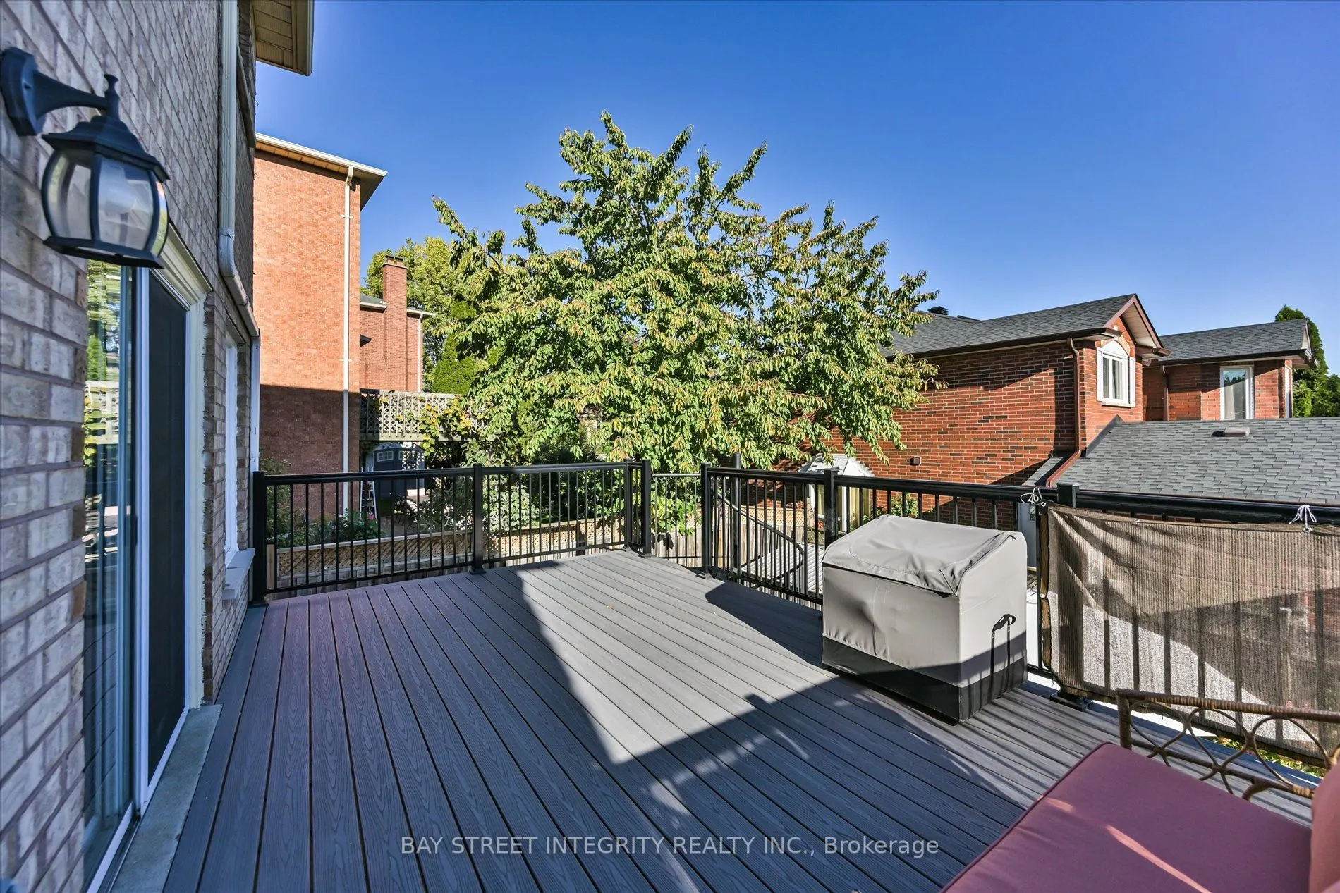 1225 Winterbourne Drive