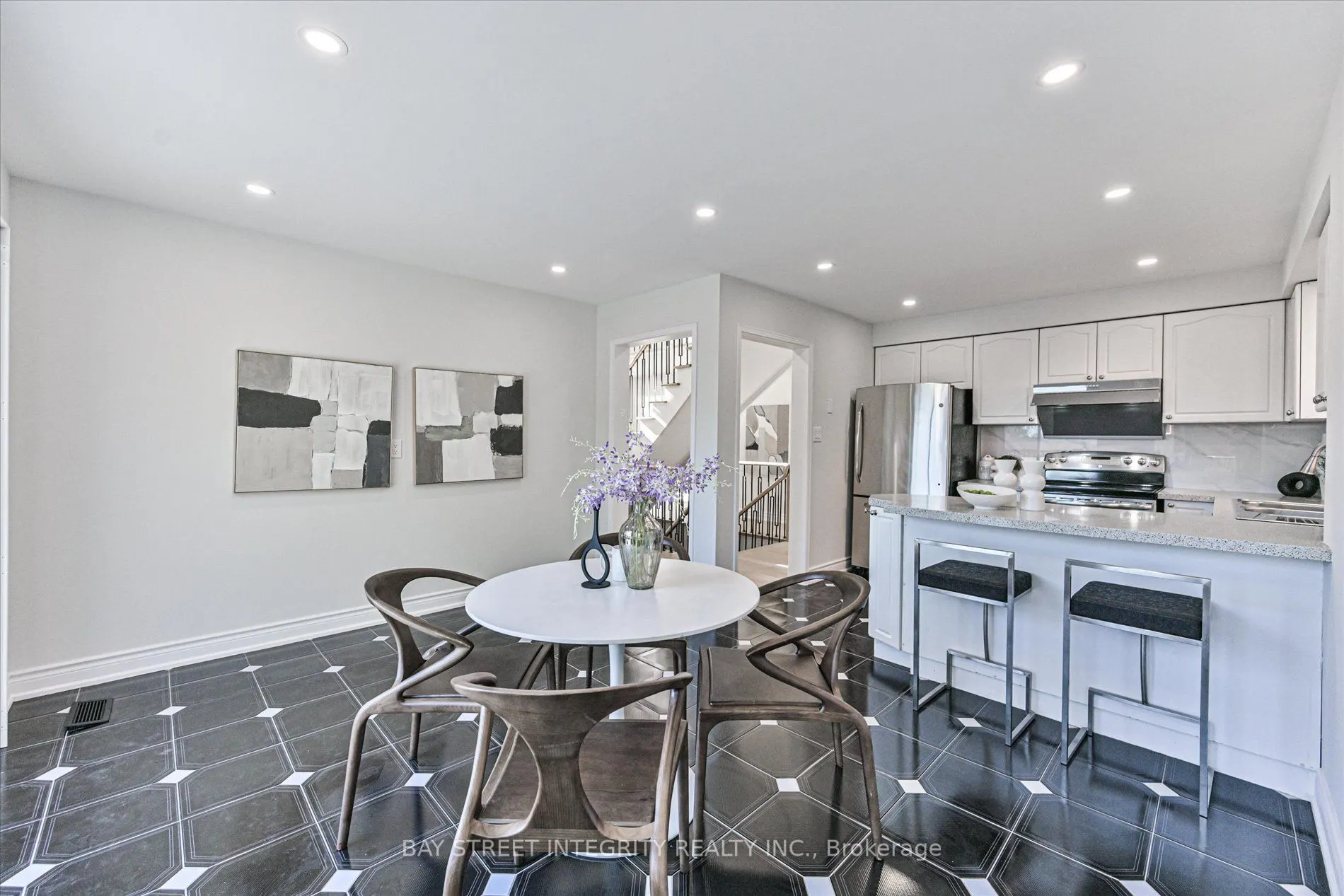 1225 Winterbourne Drive