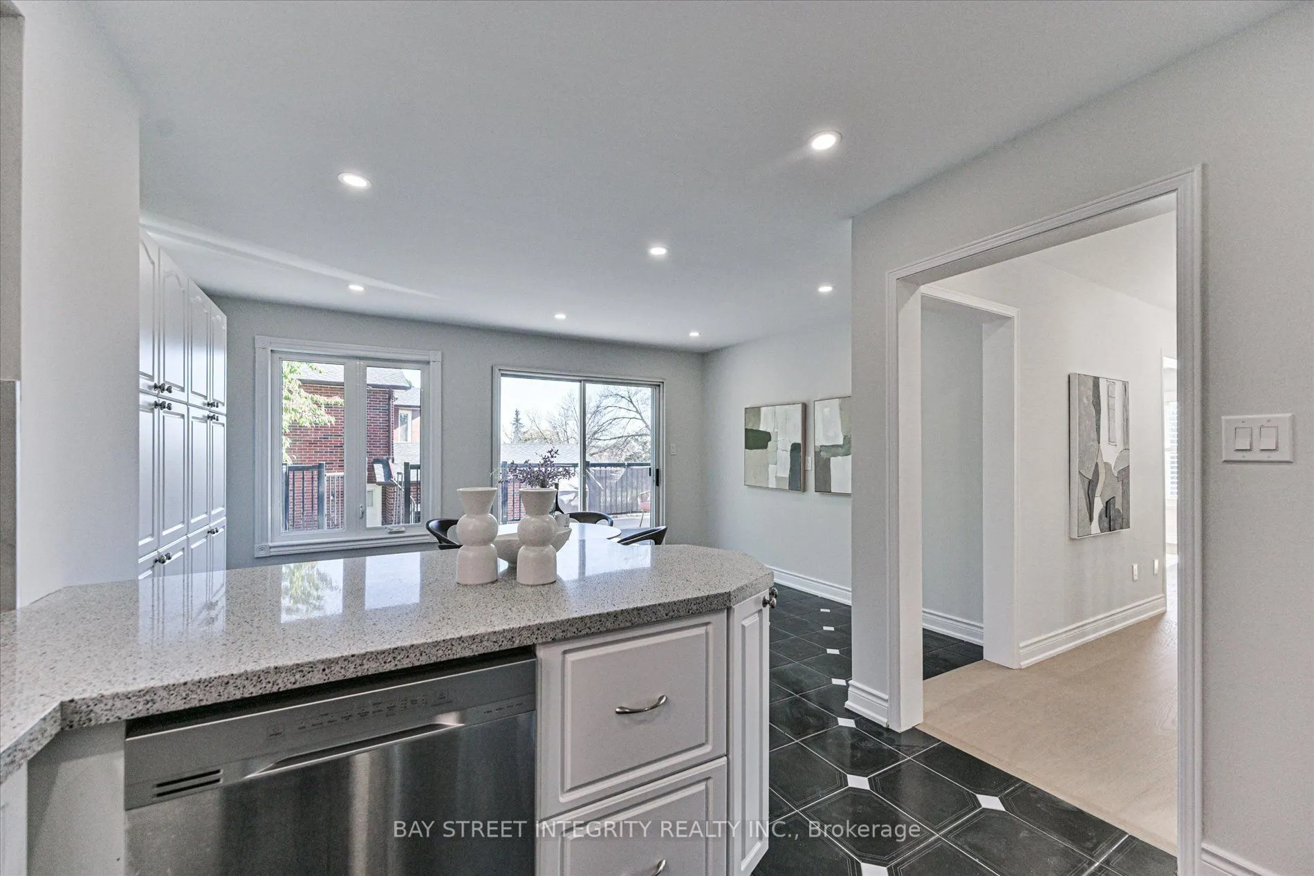1225 Winterbourne Drive