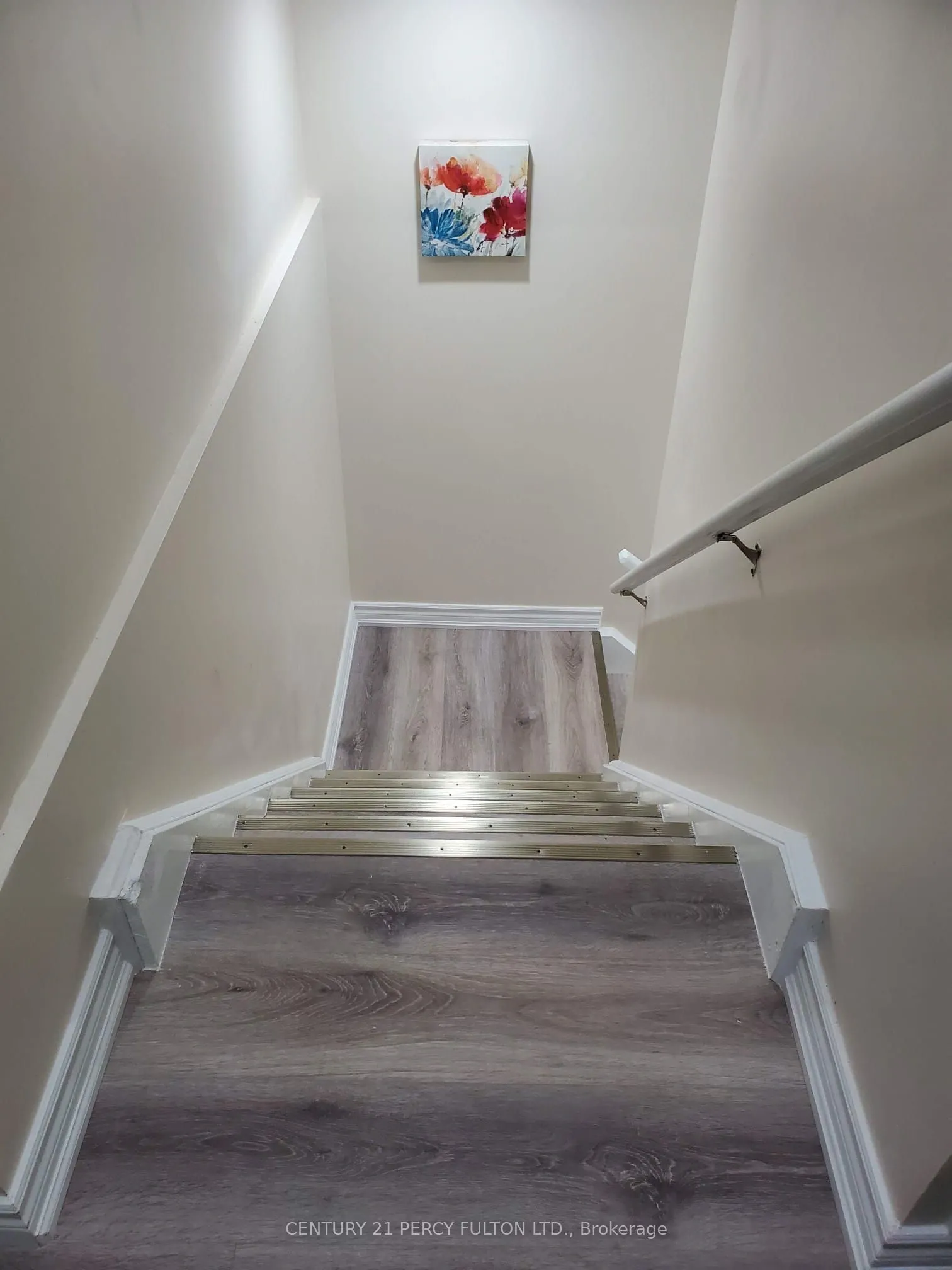 308 Nakerville Crescent #Lower