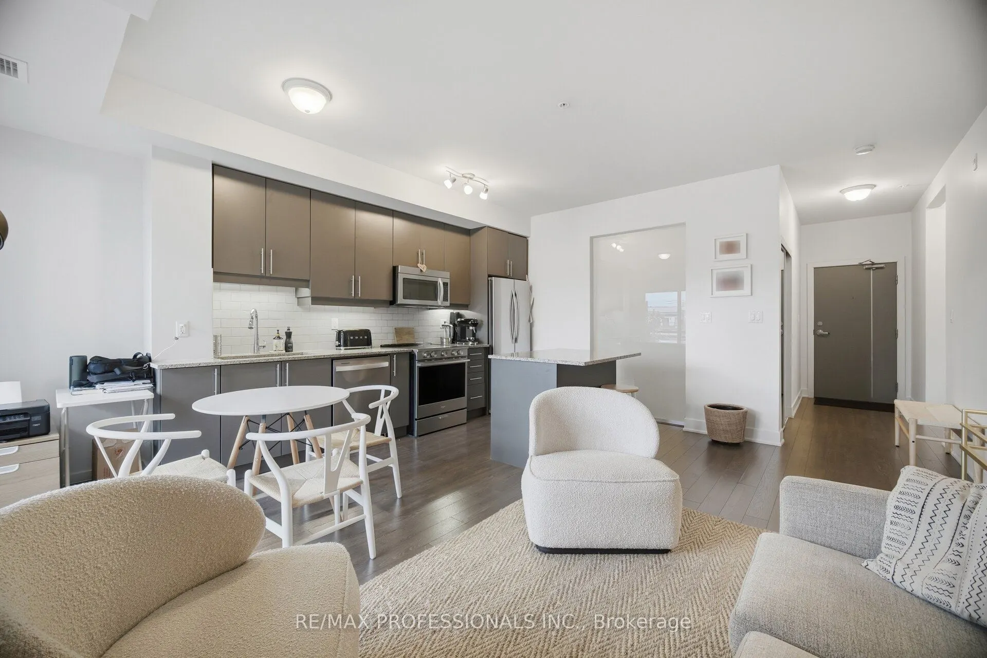 128 Garden Drive #323