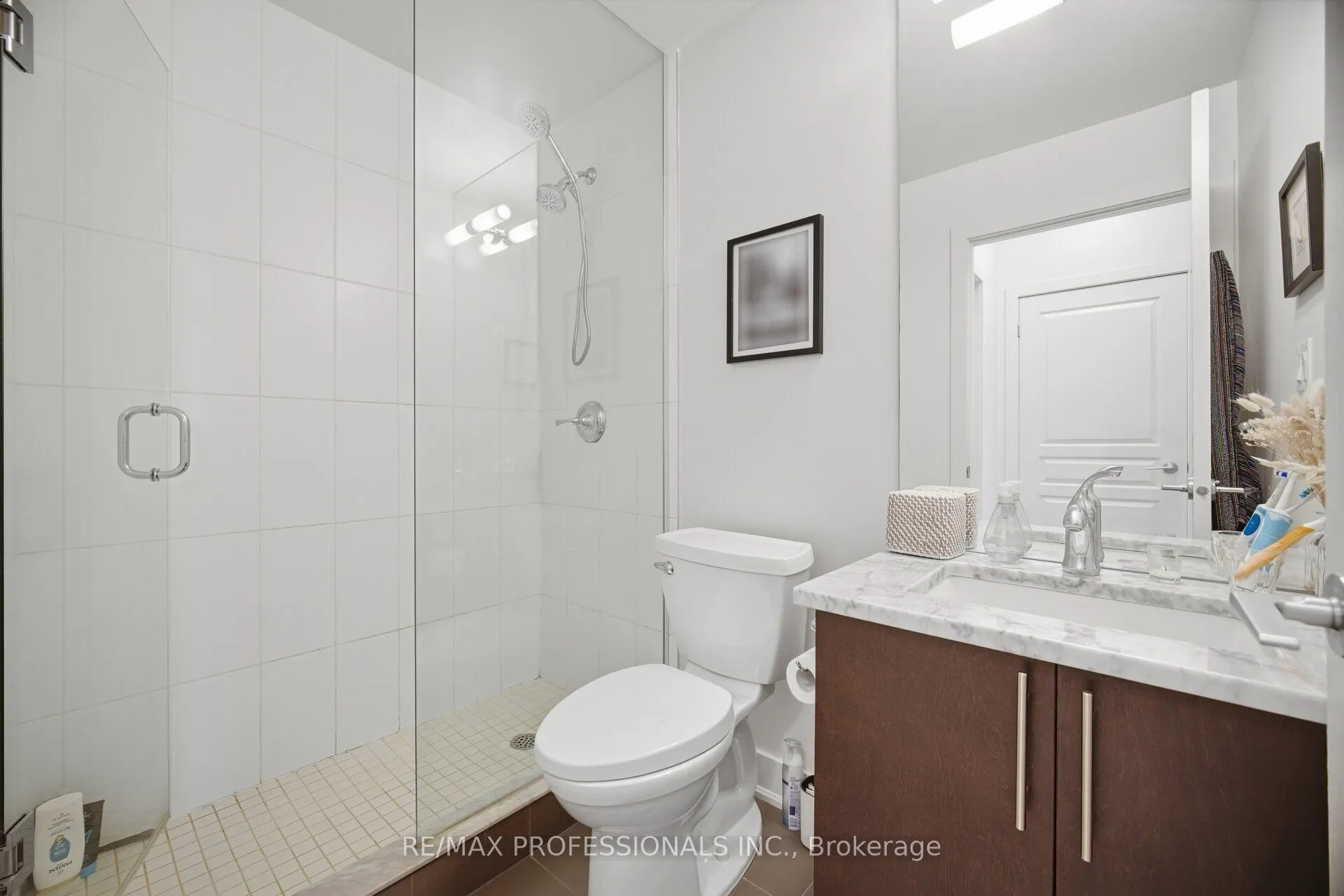 128 Garden Drive #323