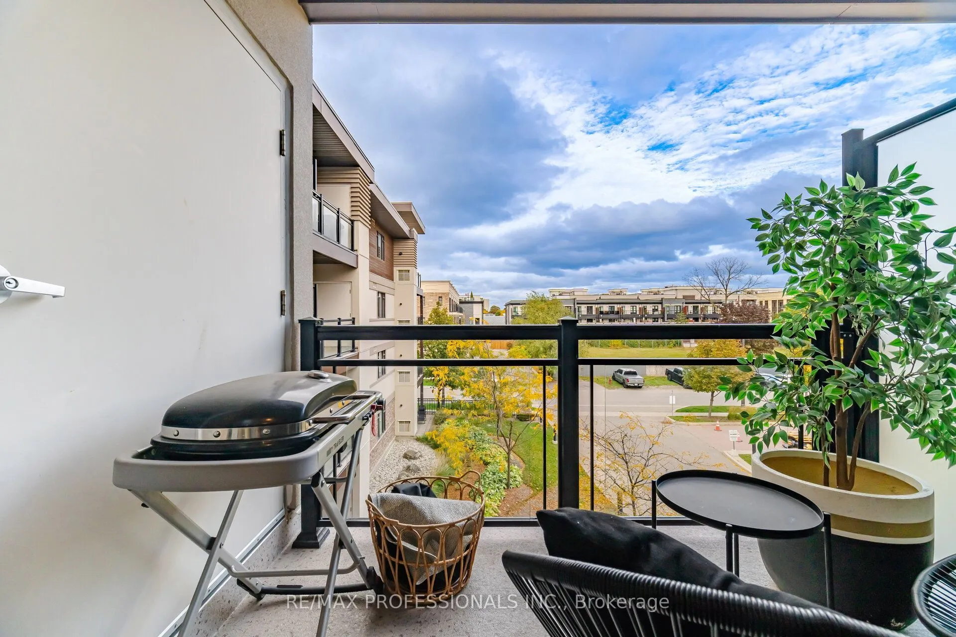 128 Garden Drive #323