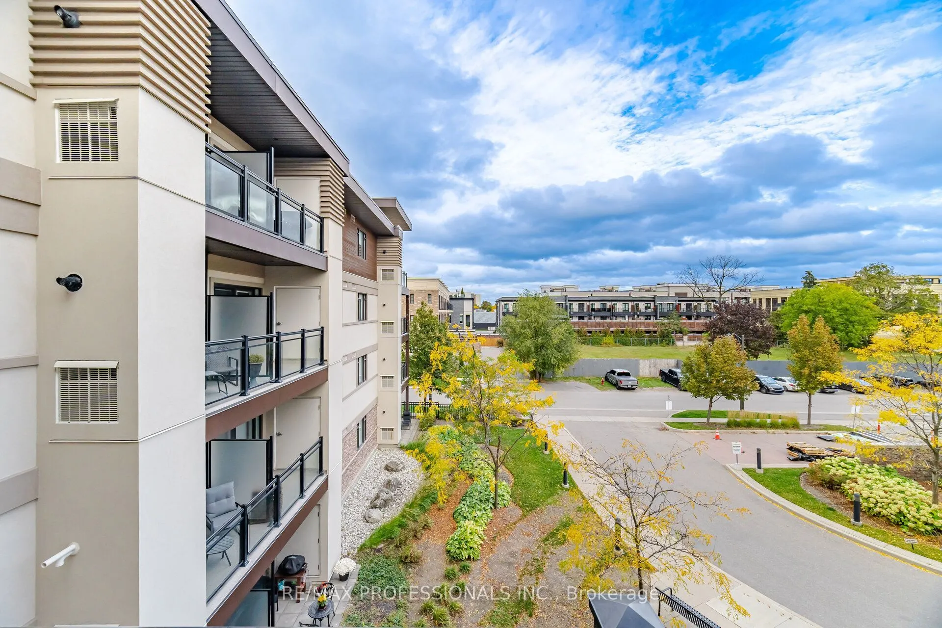128 Garden Drive #323