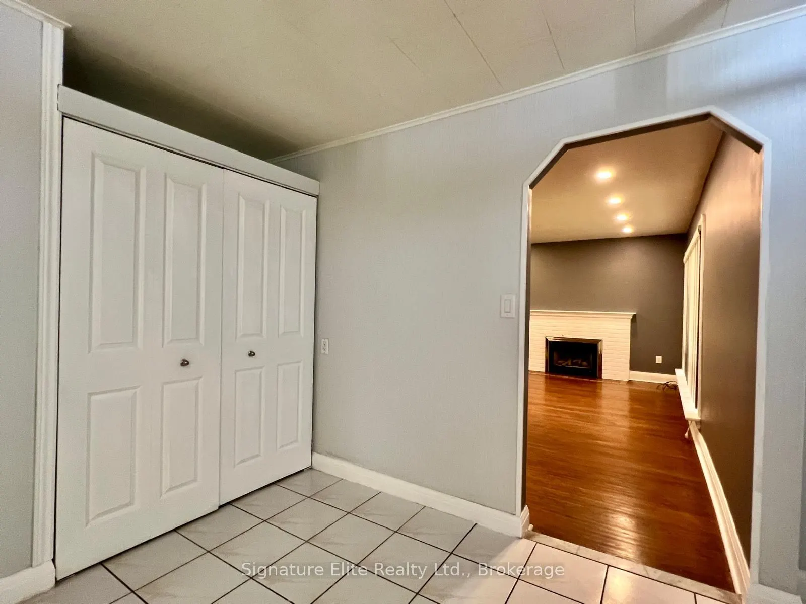 34 Ovida Avenue #Upper