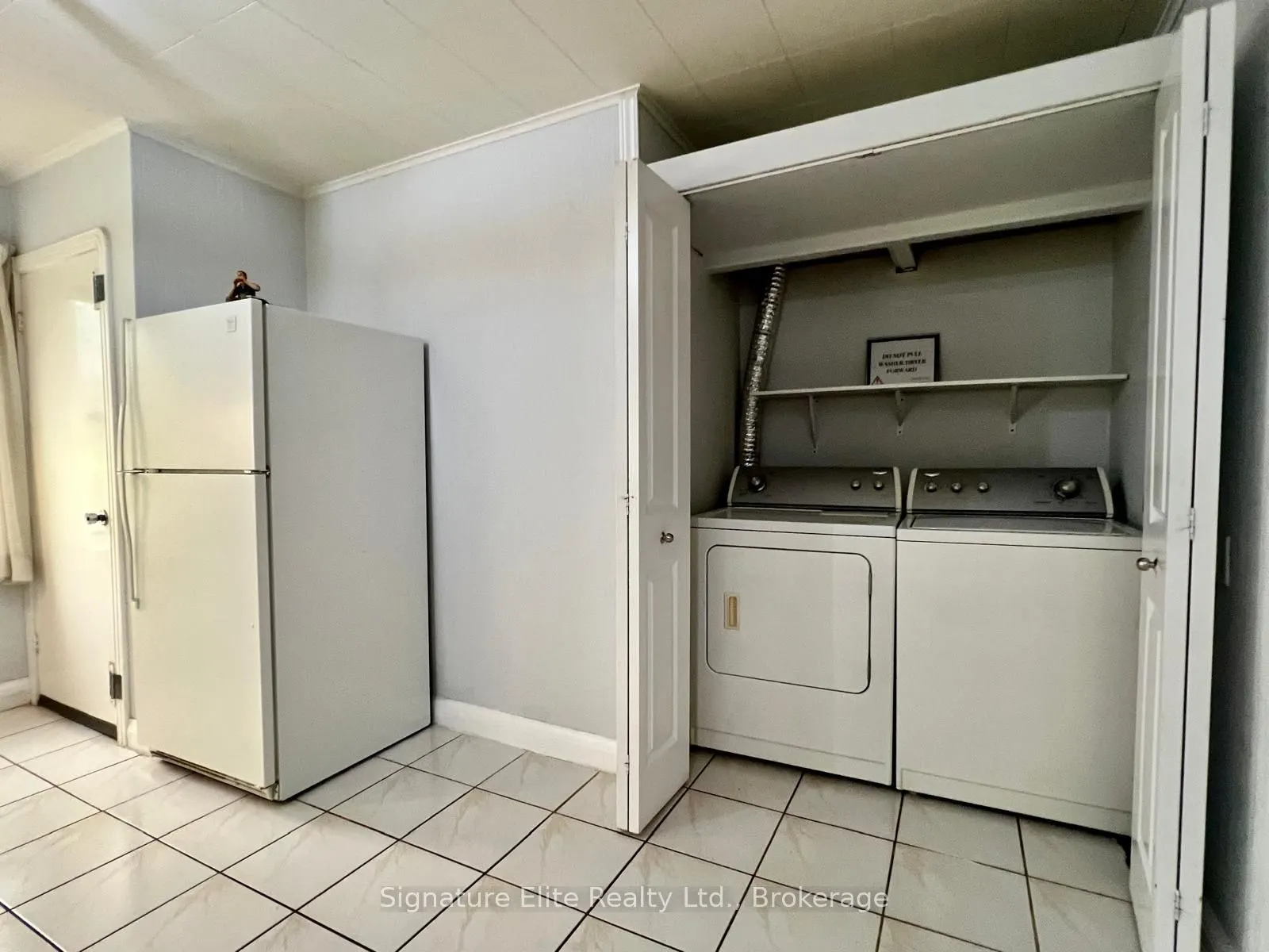 34 Ovida Avenue #Upper
