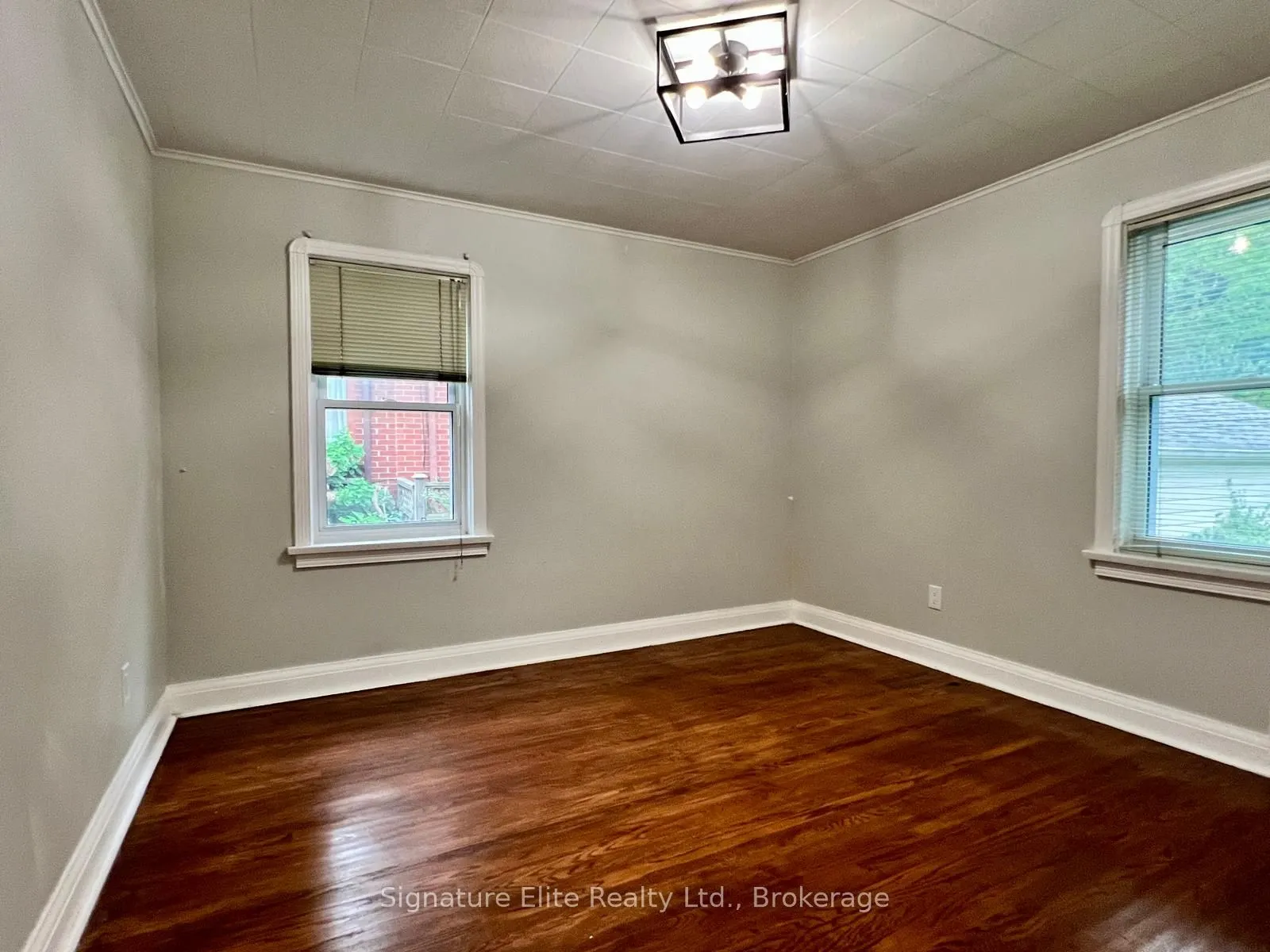34 Ovida Avenue #Upper
