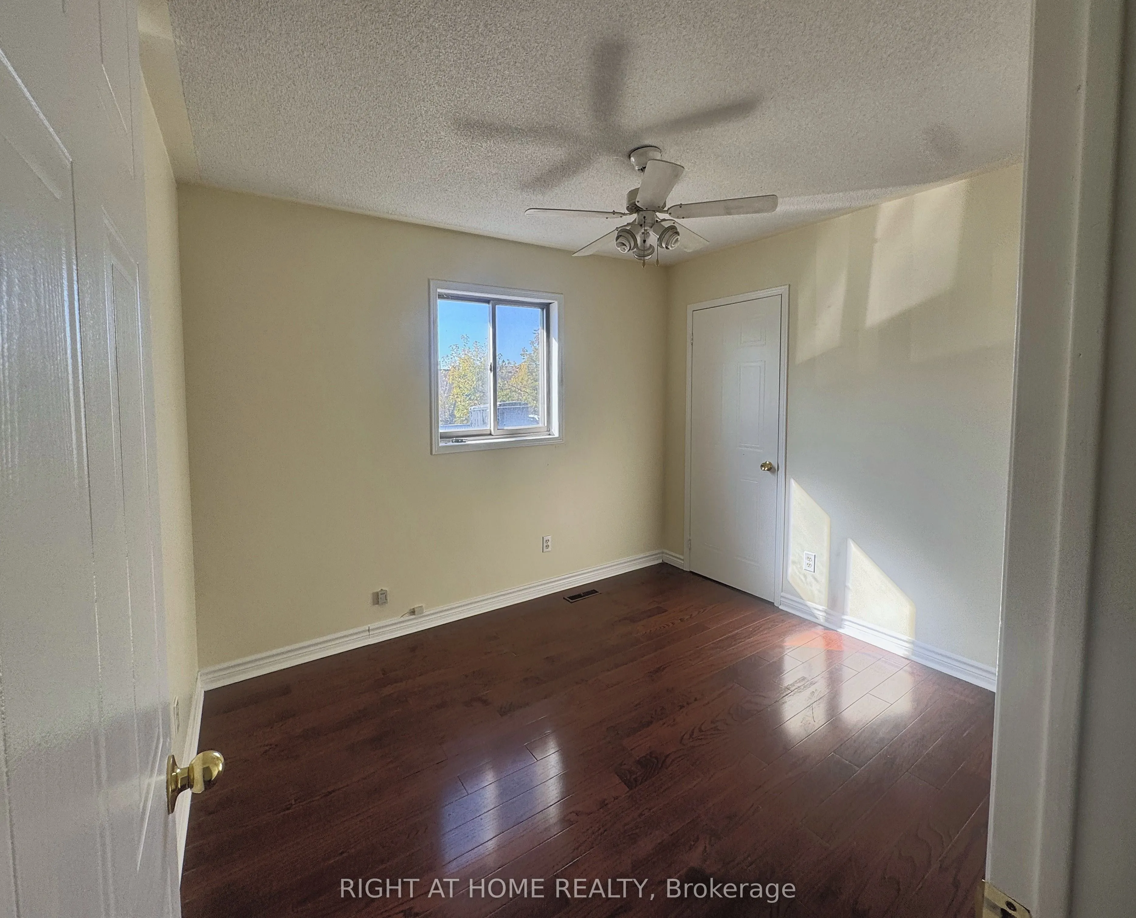 14 Acme Crescent