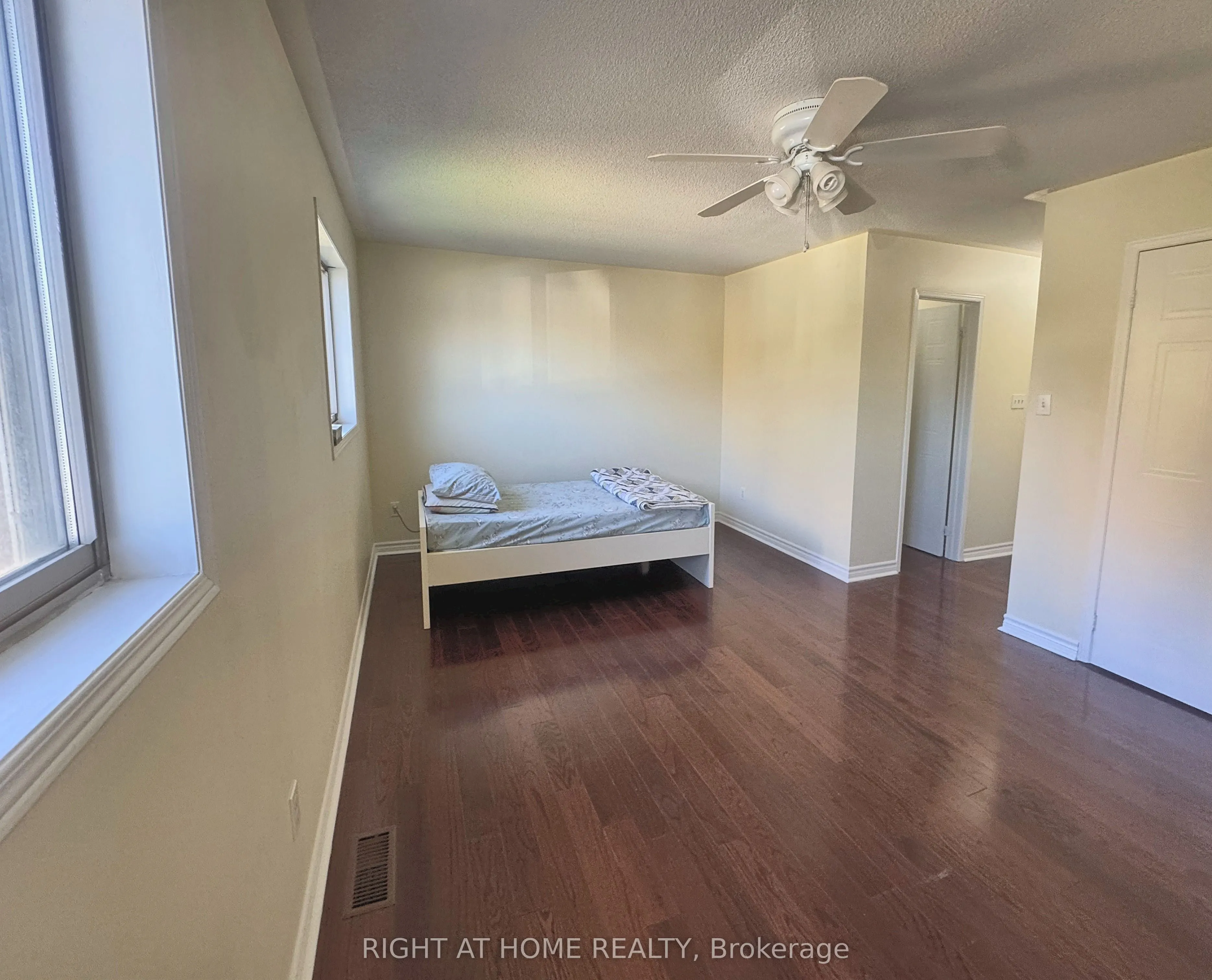 14 Acme Crescent
