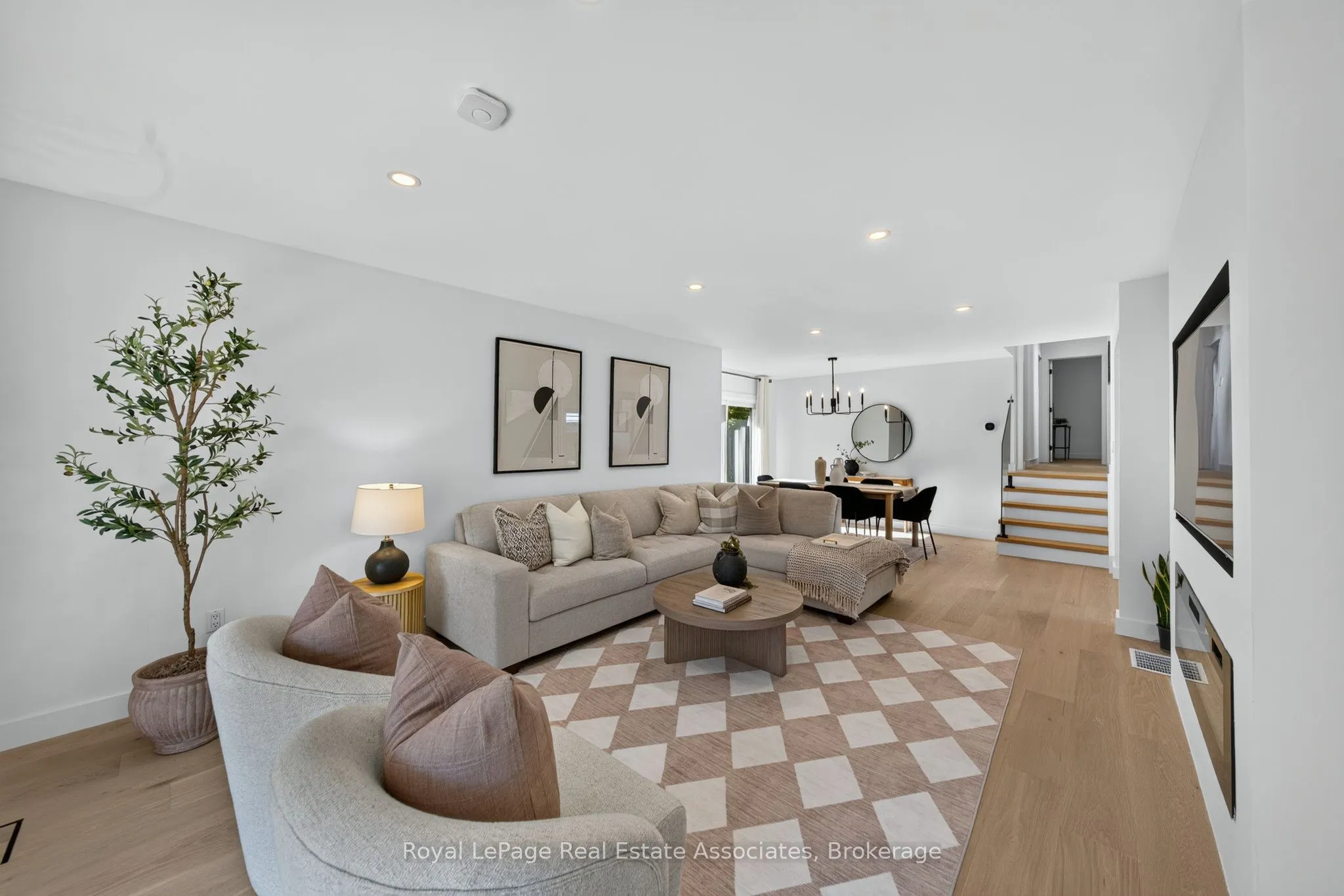 2141 Herridge Drive