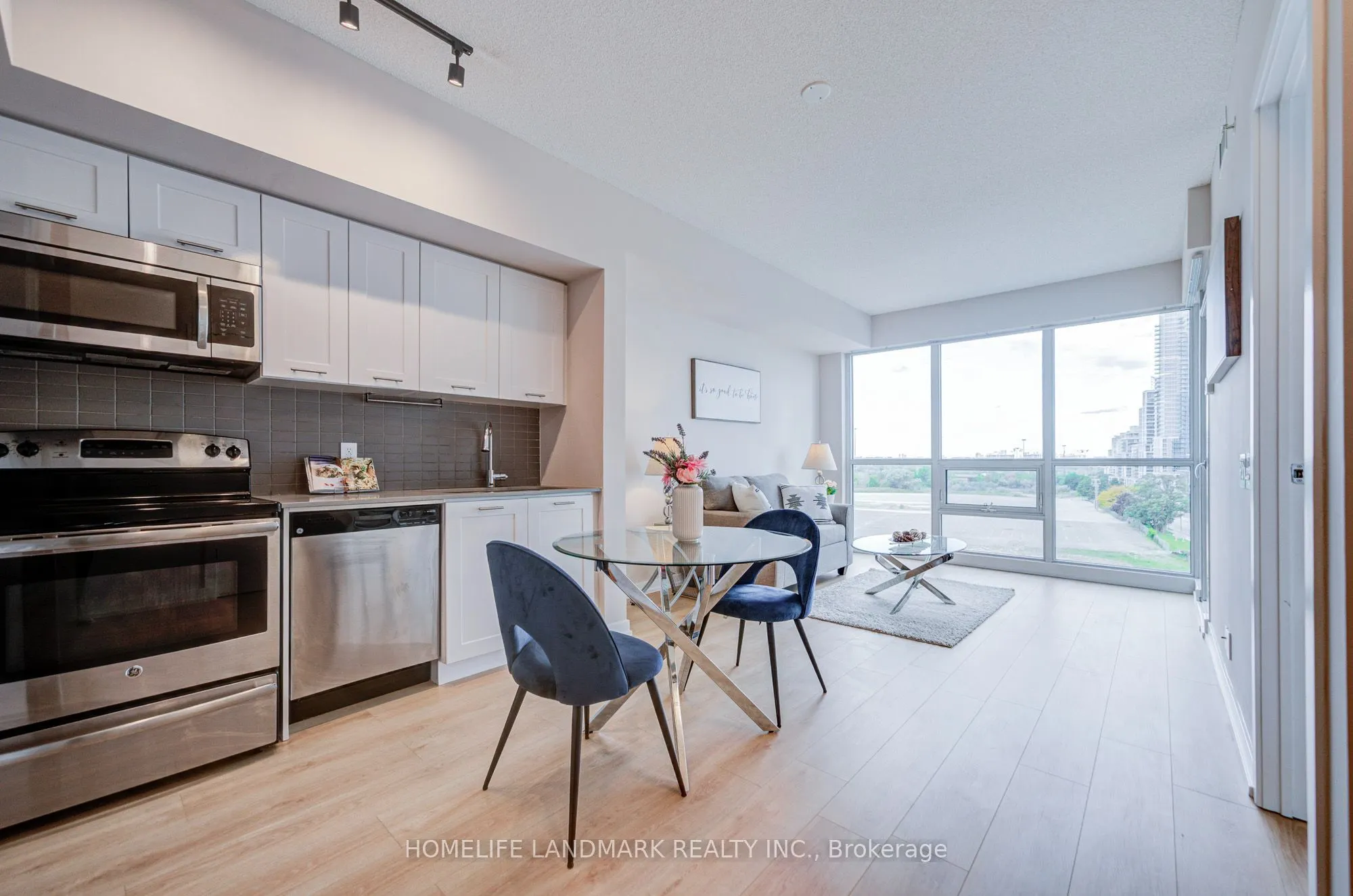 2200 Lakeshore Boulevard W #1008