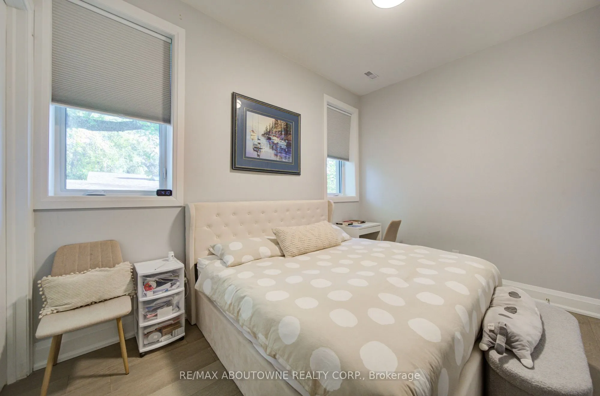 1525 Kenmuir Avenue