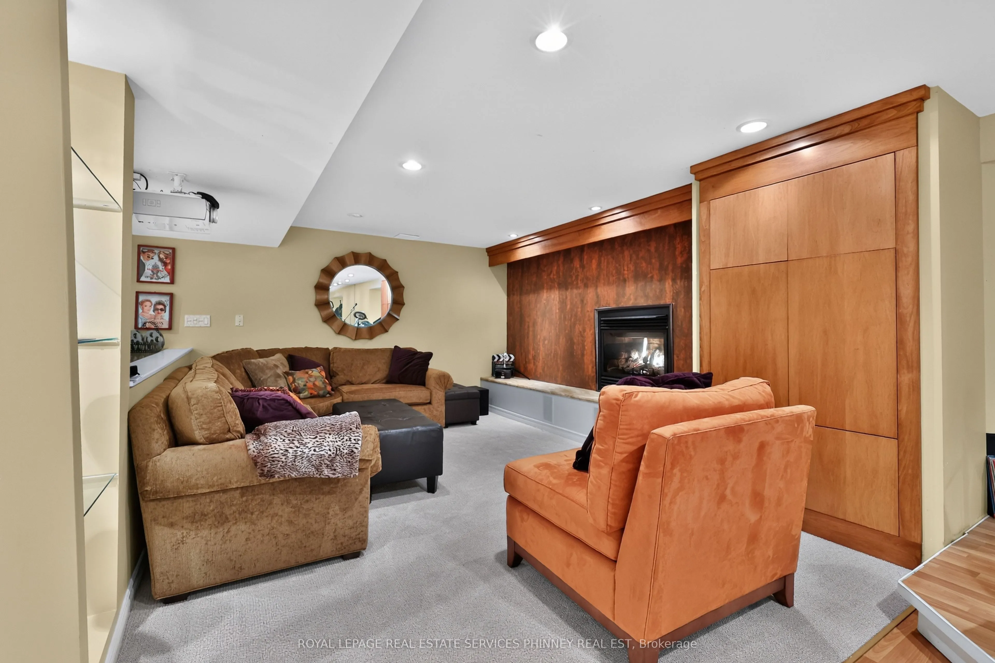 1572 Flamborough Circle
