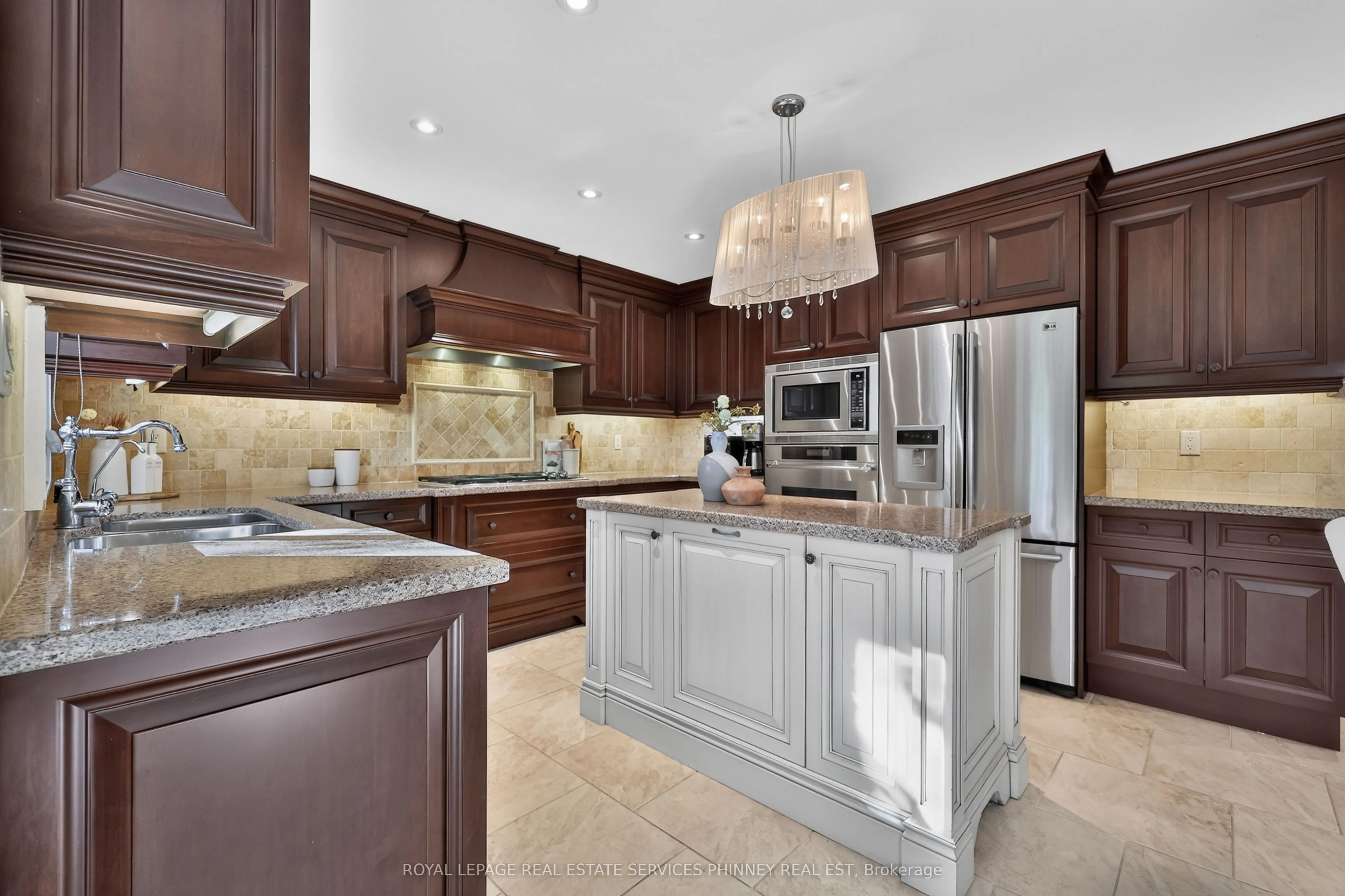 1572 Flamborough Circle