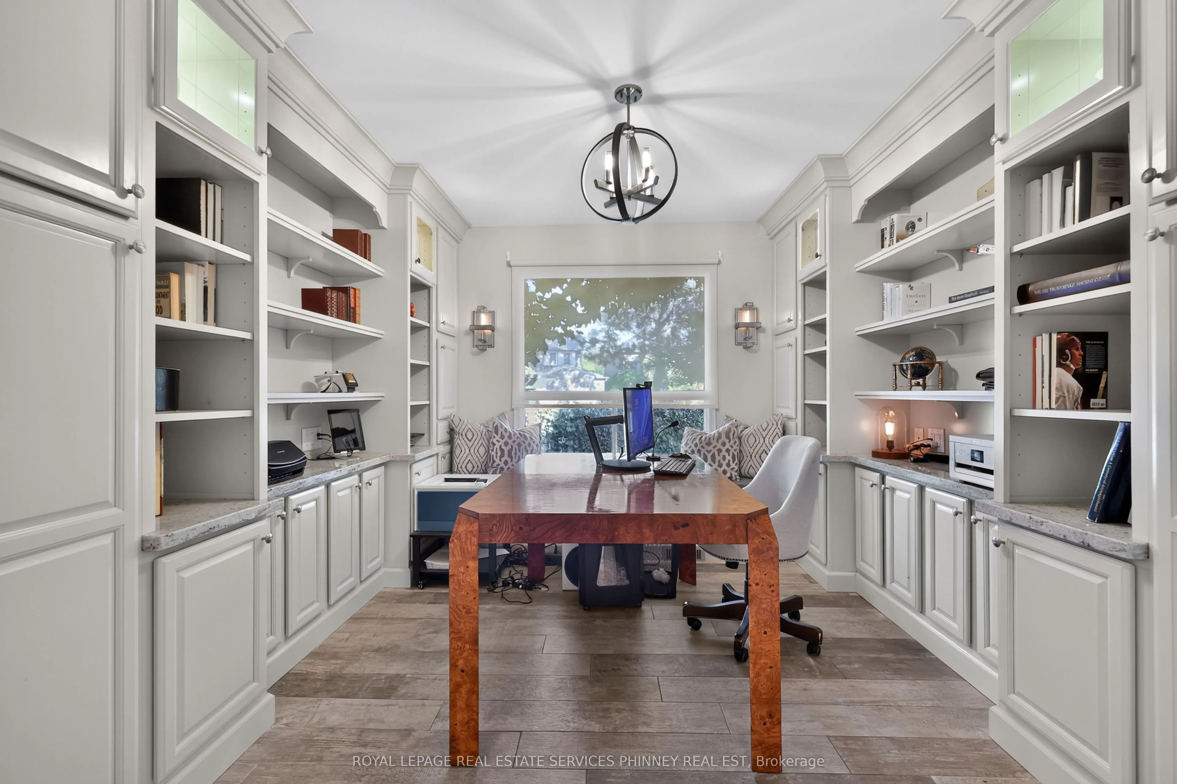 1572 Flamborough Circle