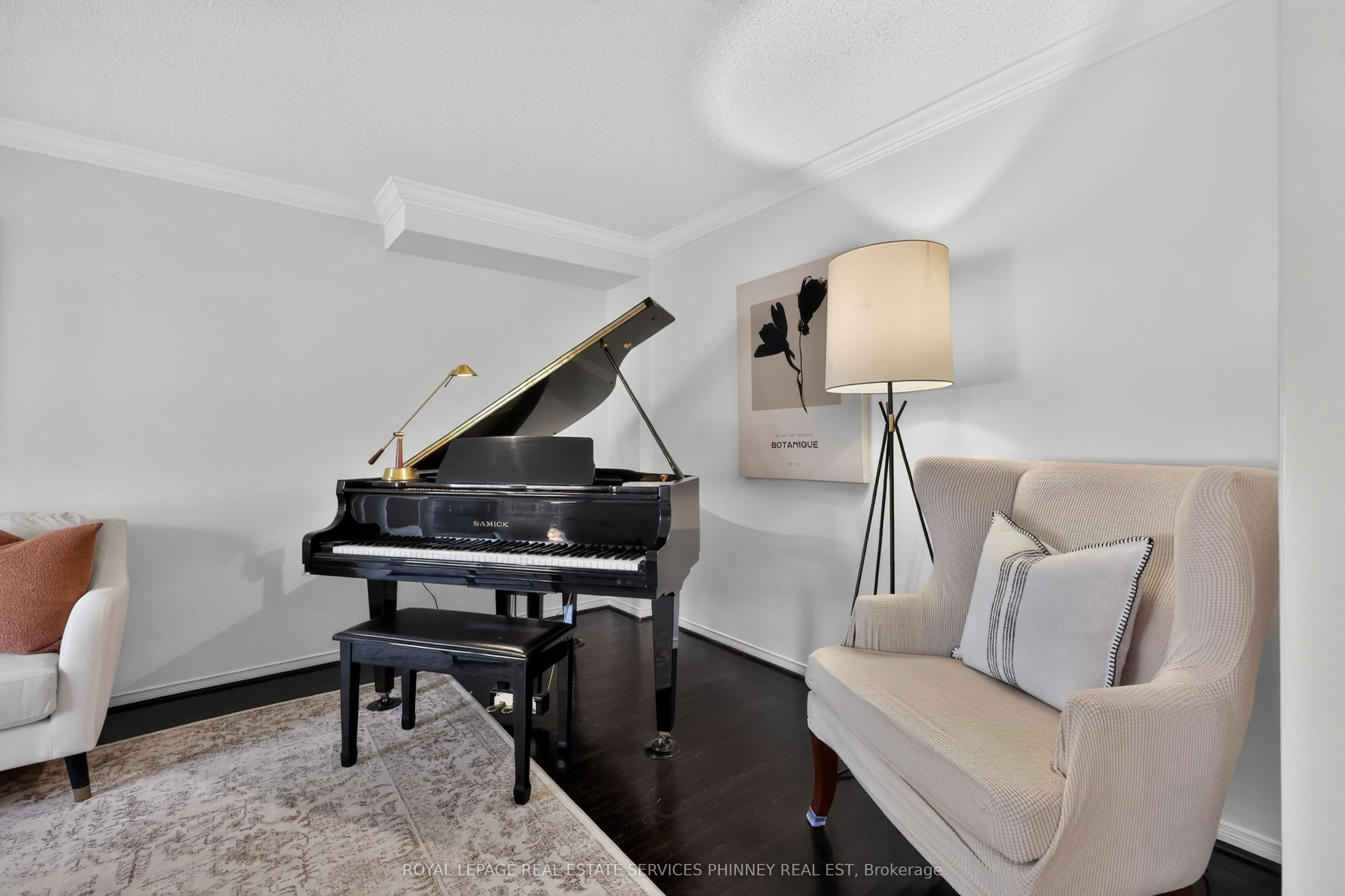 1572 Flamborough Circle