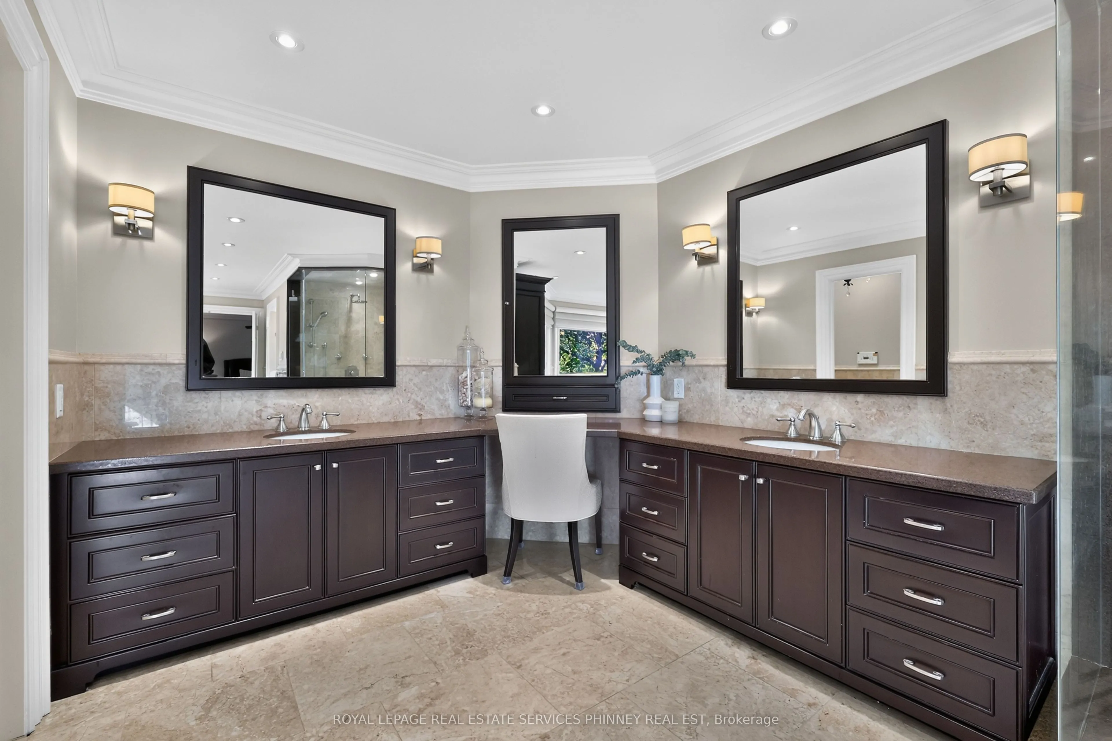 1572 Flamborough Circle