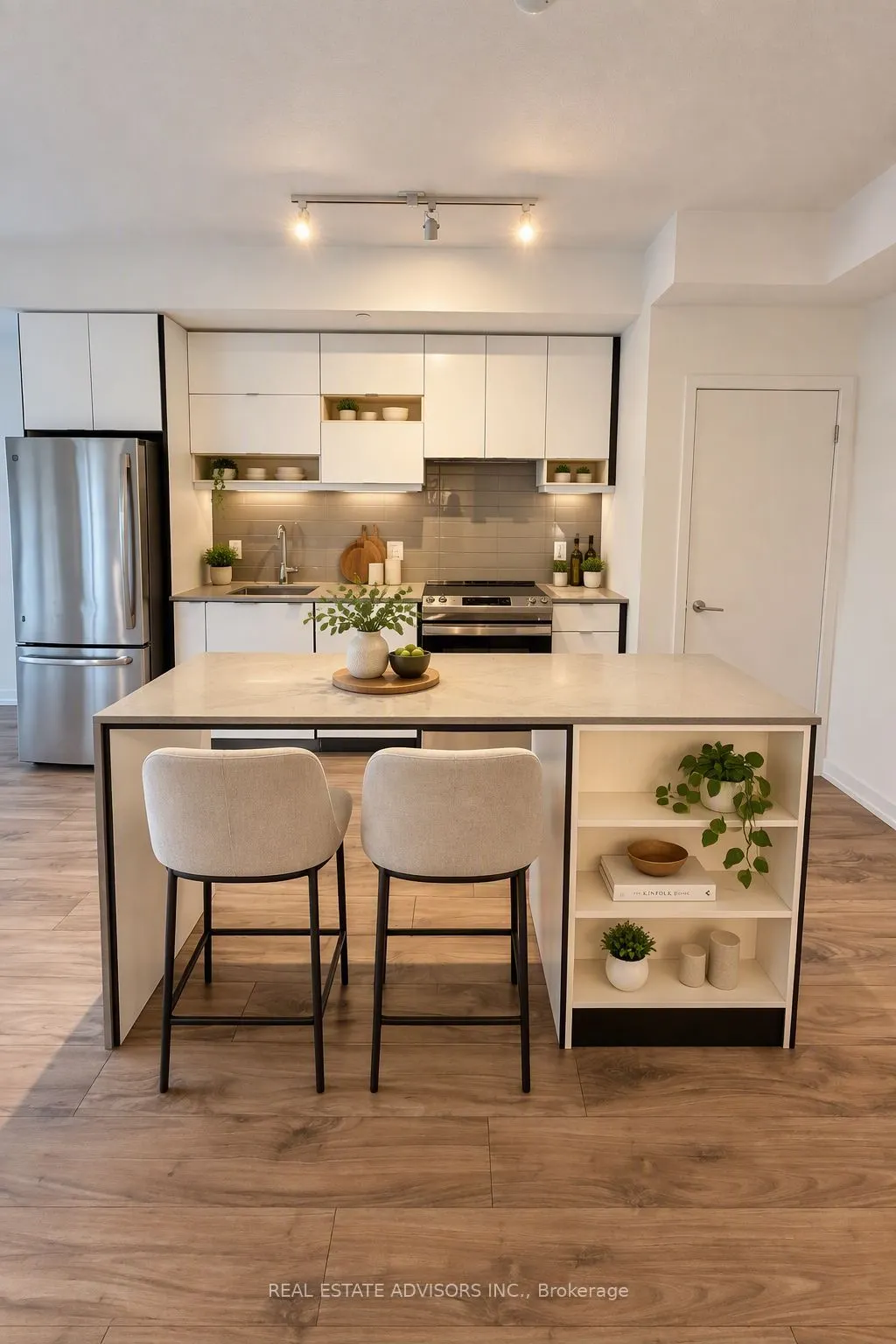 4065 Confederation Parkway #1002
