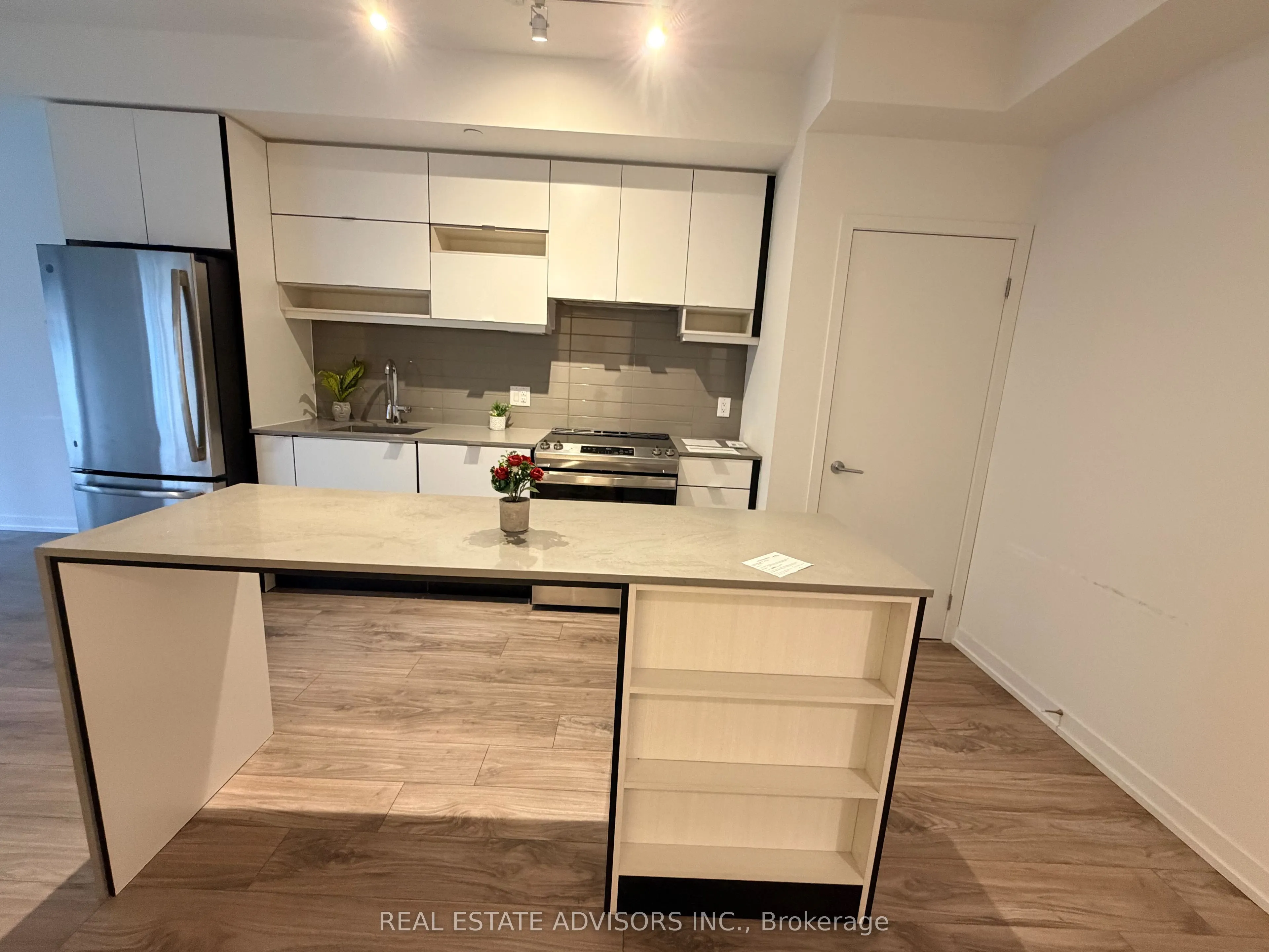 4065 Confederation Parkway #1002