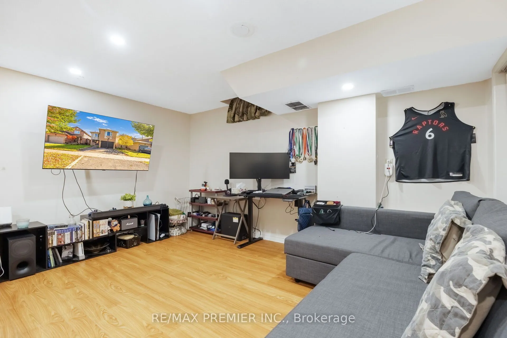 45 Rosebud Avenue