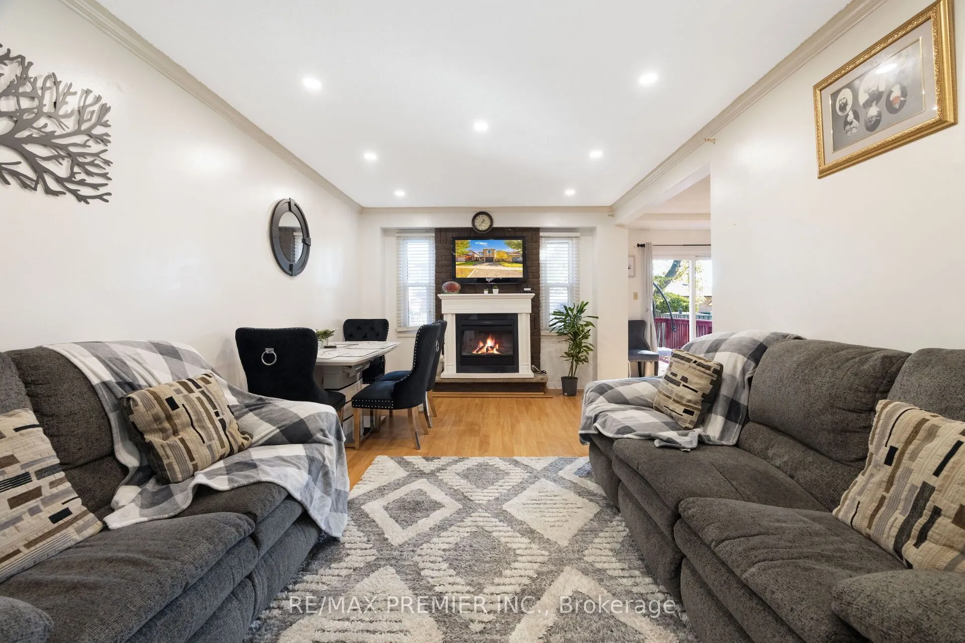 45 Rosebud Avenue