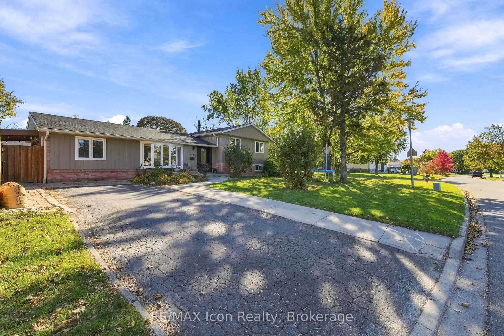 532 Churchill Avenue