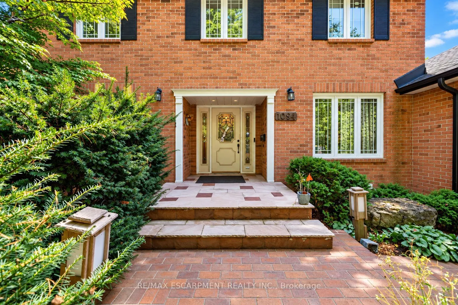 1094 Rebecca Street