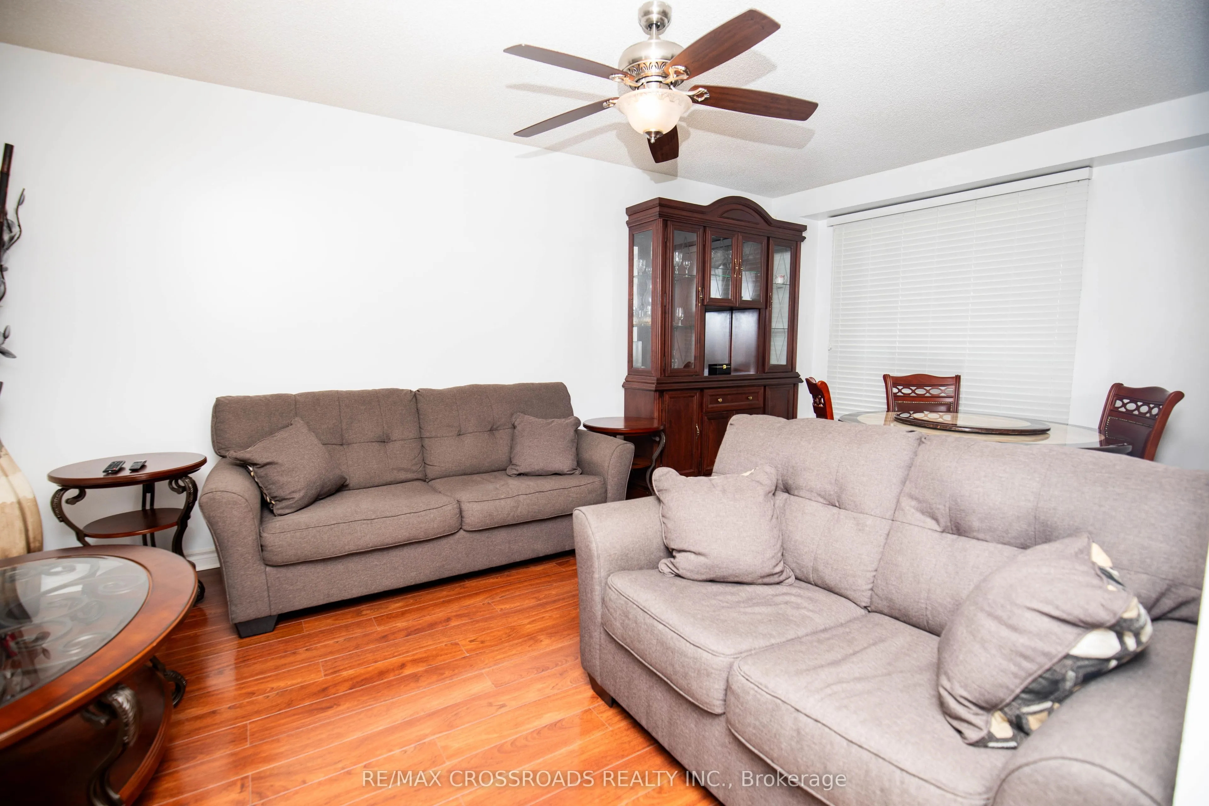 10 Bur Oak Way #23