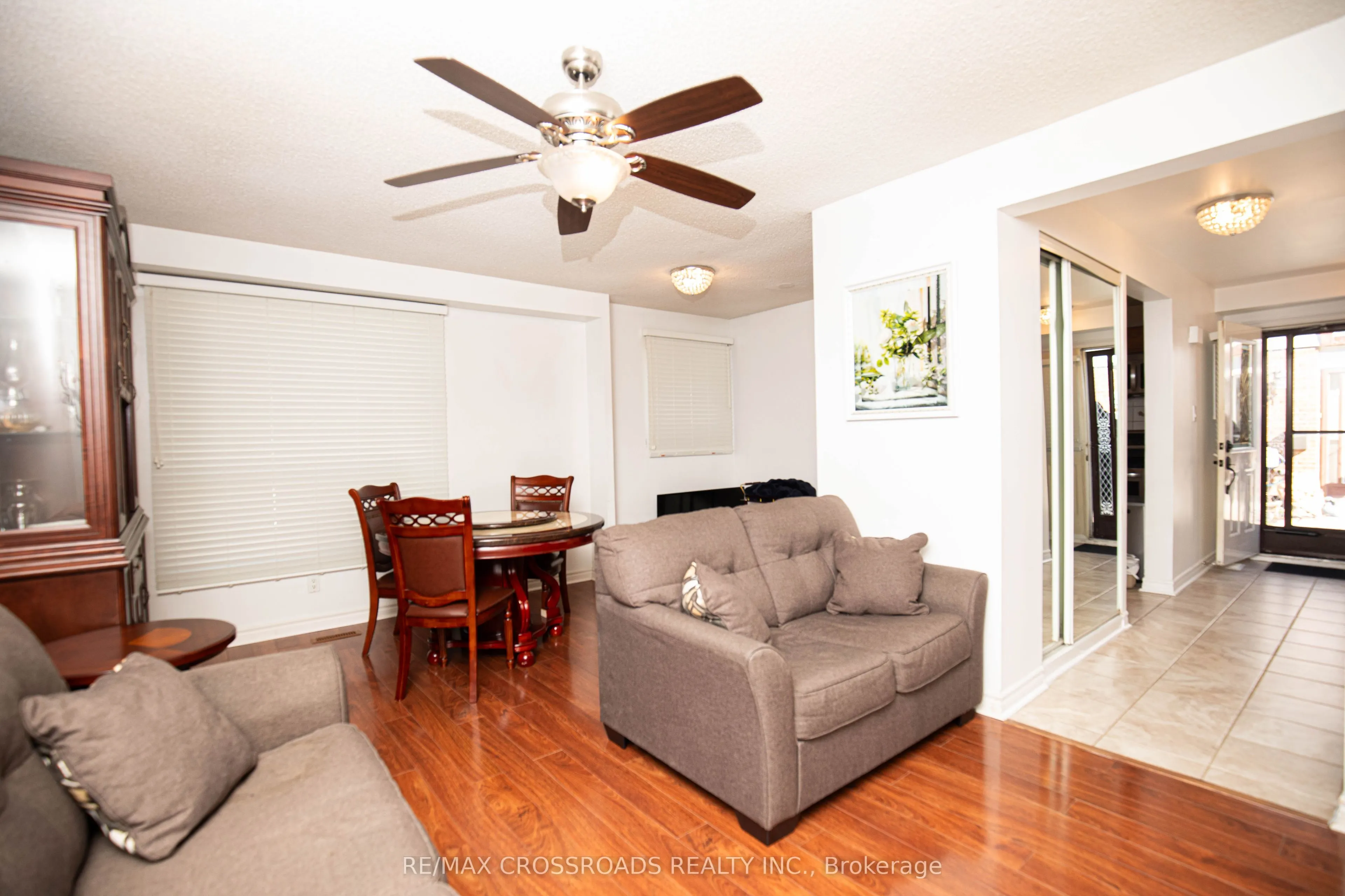 10 Bur Oak Way #23