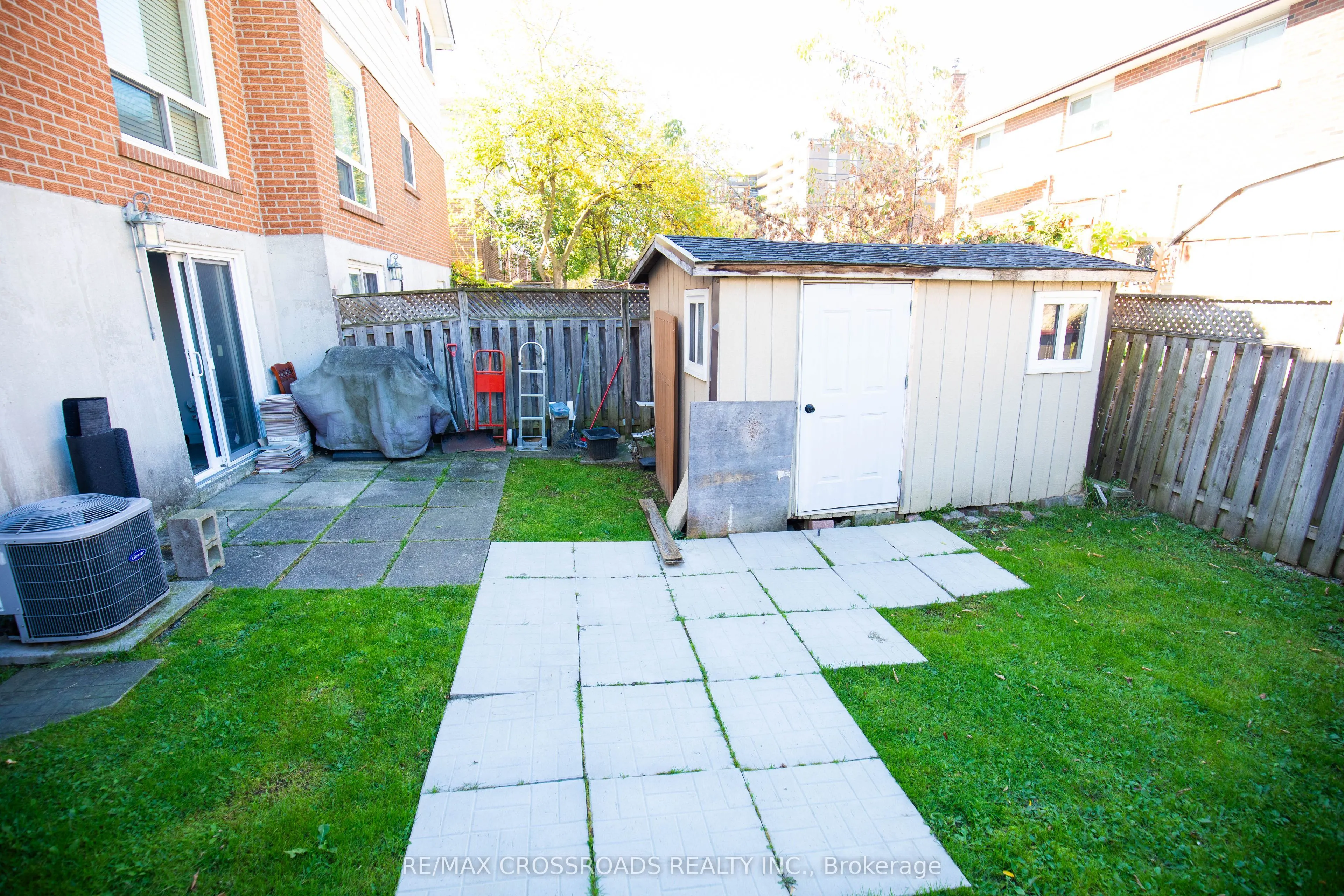 10 Bur Oak Way #23