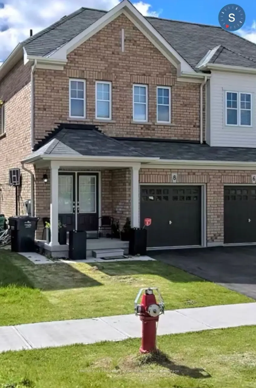 8 Lanark Circle