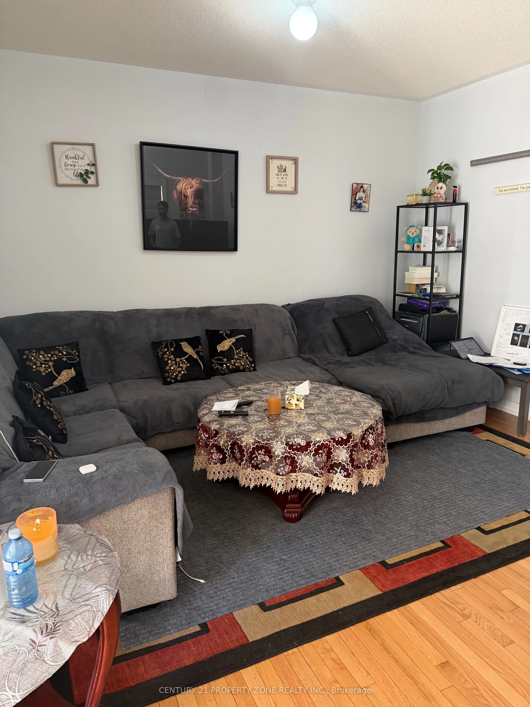 8 Lanark Circle