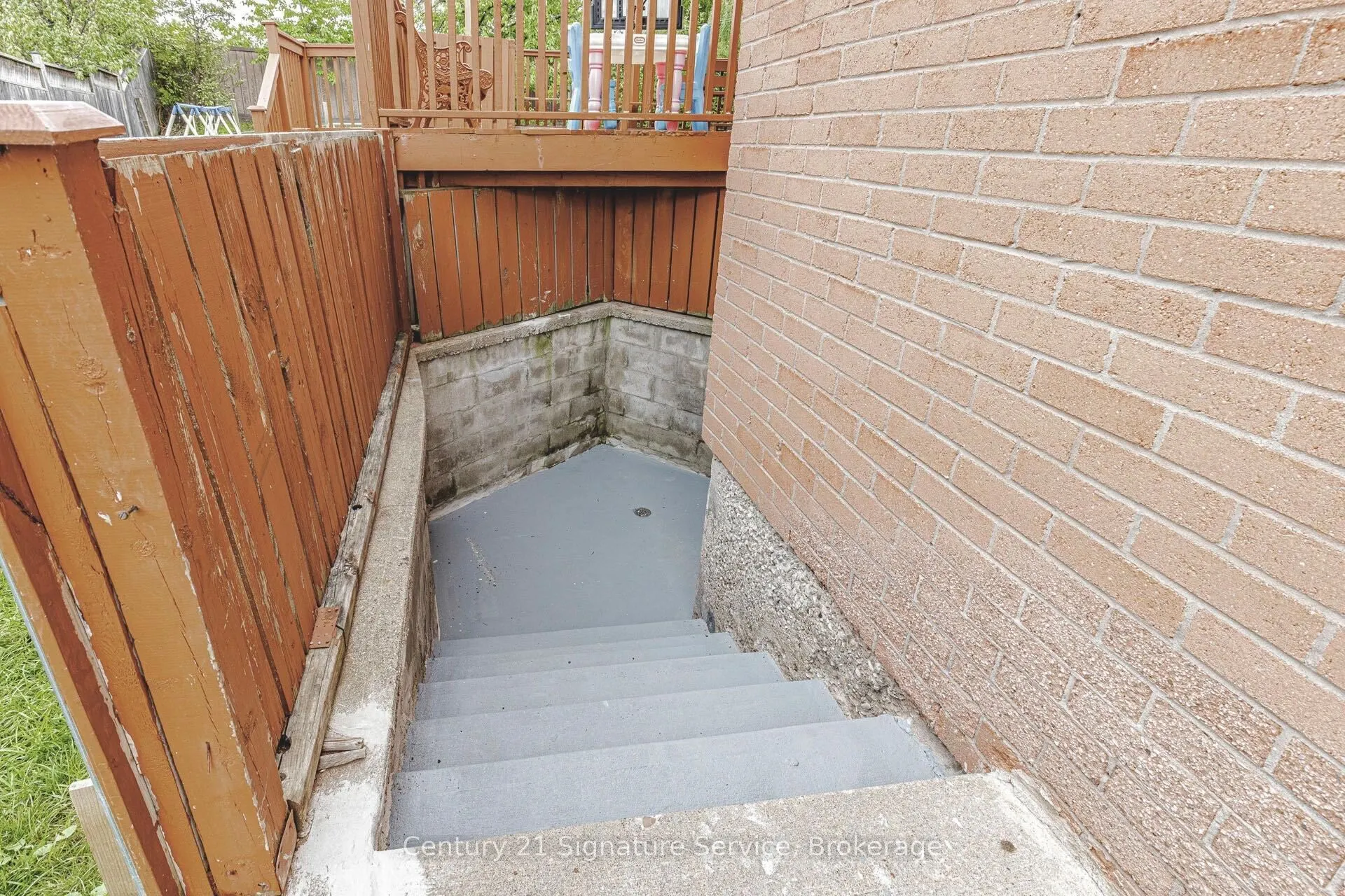 22 Merganser Crescent