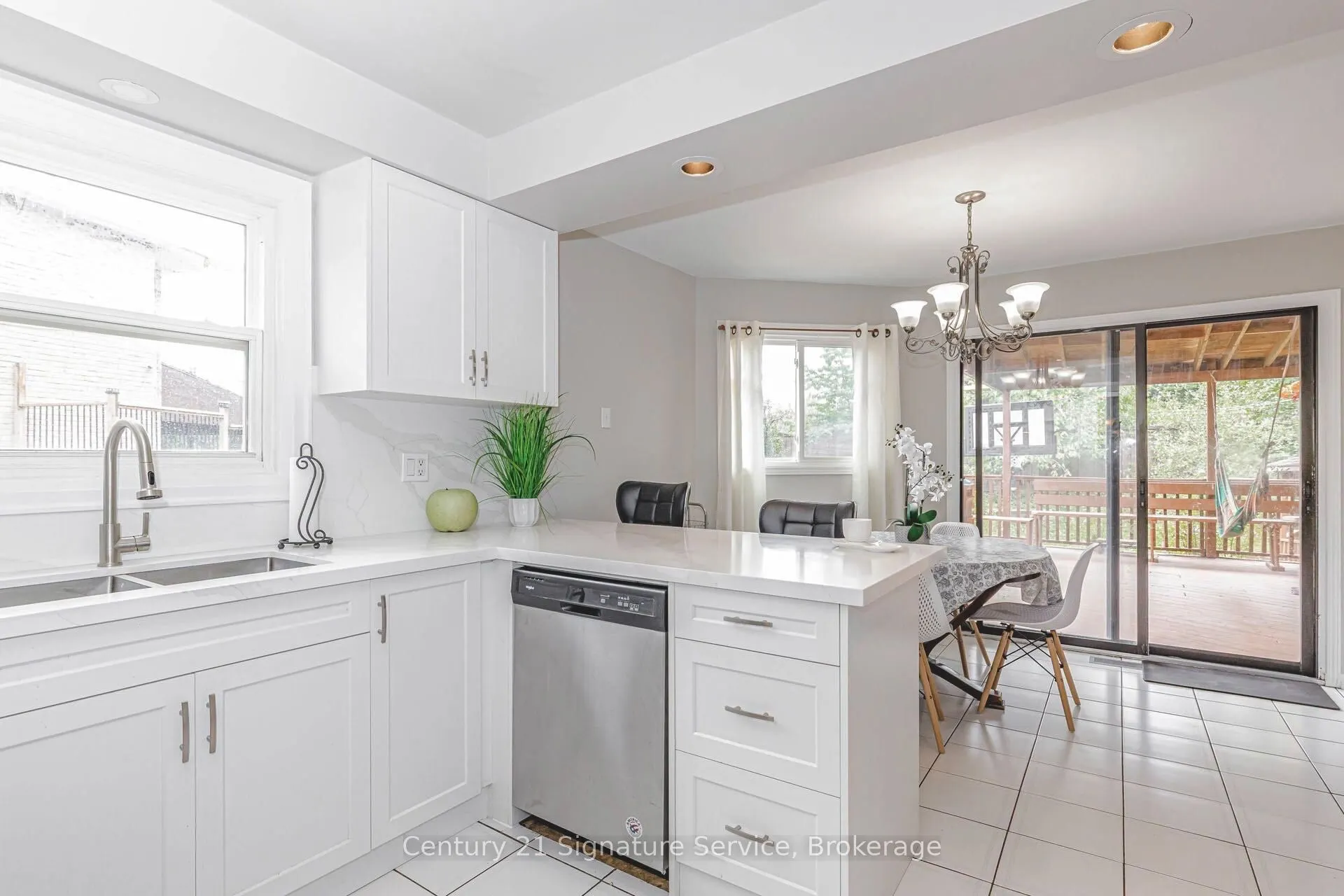 22 Merganser Crescent
